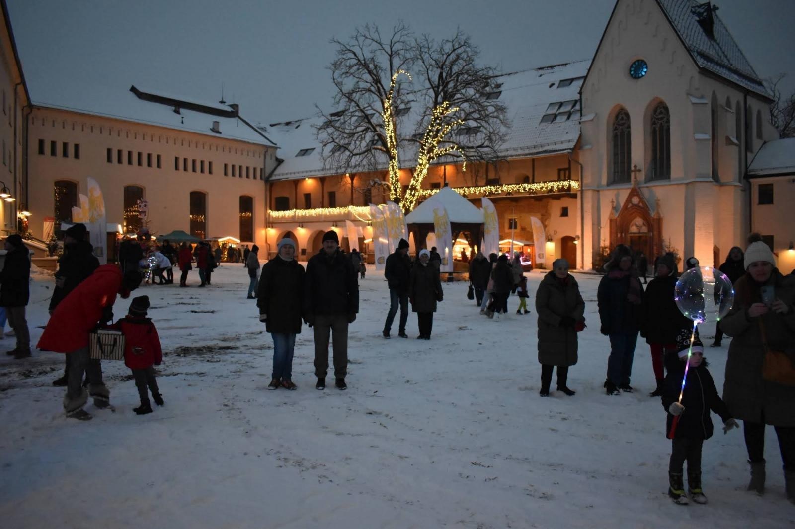 Zdjęcie w galerii na portalu naszraciborz.pl: Zamkowy jarmark 2022 - dzień pierwszy za nami [FOTO] wiadomości z regionu