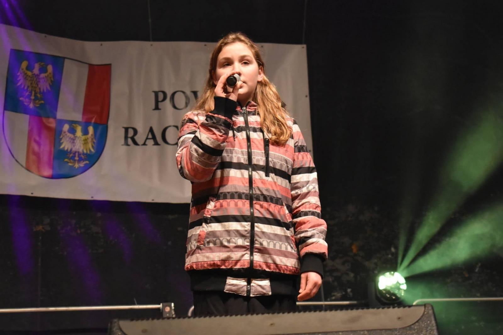 Zdjęcie w galerii na portalu naszraciborz.pl: Zamkowy jarmark 2022 - dzień pierwszy za nami [FOTO] wiadomości z regionu