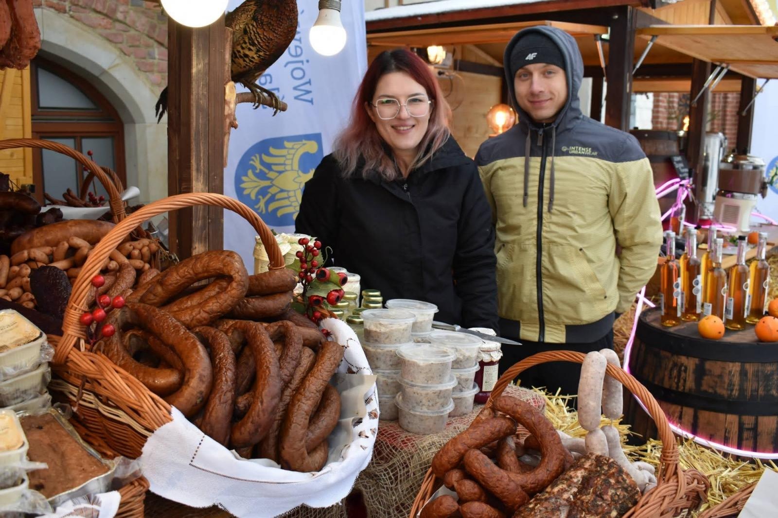 Zdjęcie w galerii na portalu naszraciborz.pl: Zamkowy jarmark 2022 - dzień pierwszy za nami [FOTO] wiadomości z regionu