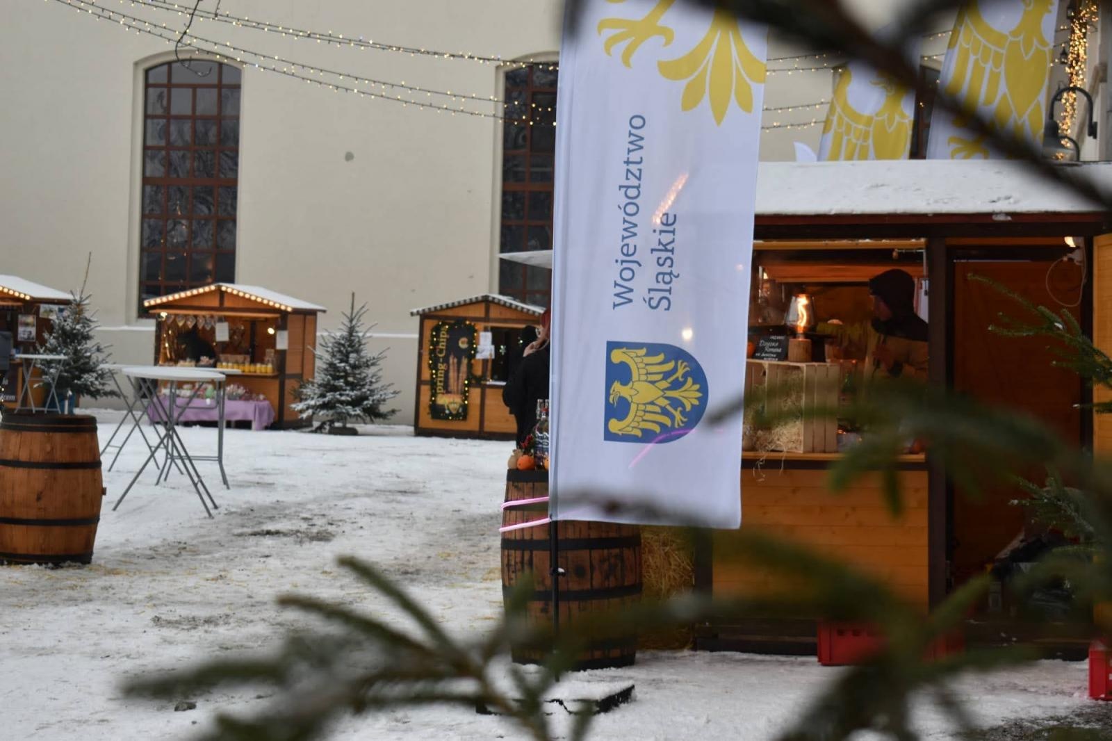 Zdjęcie w galerii na portalu naszraciborz.pl: Zamkowy jarmark 2022 - dzień pierwszy za nami [FOTO] wiadomości z regionu