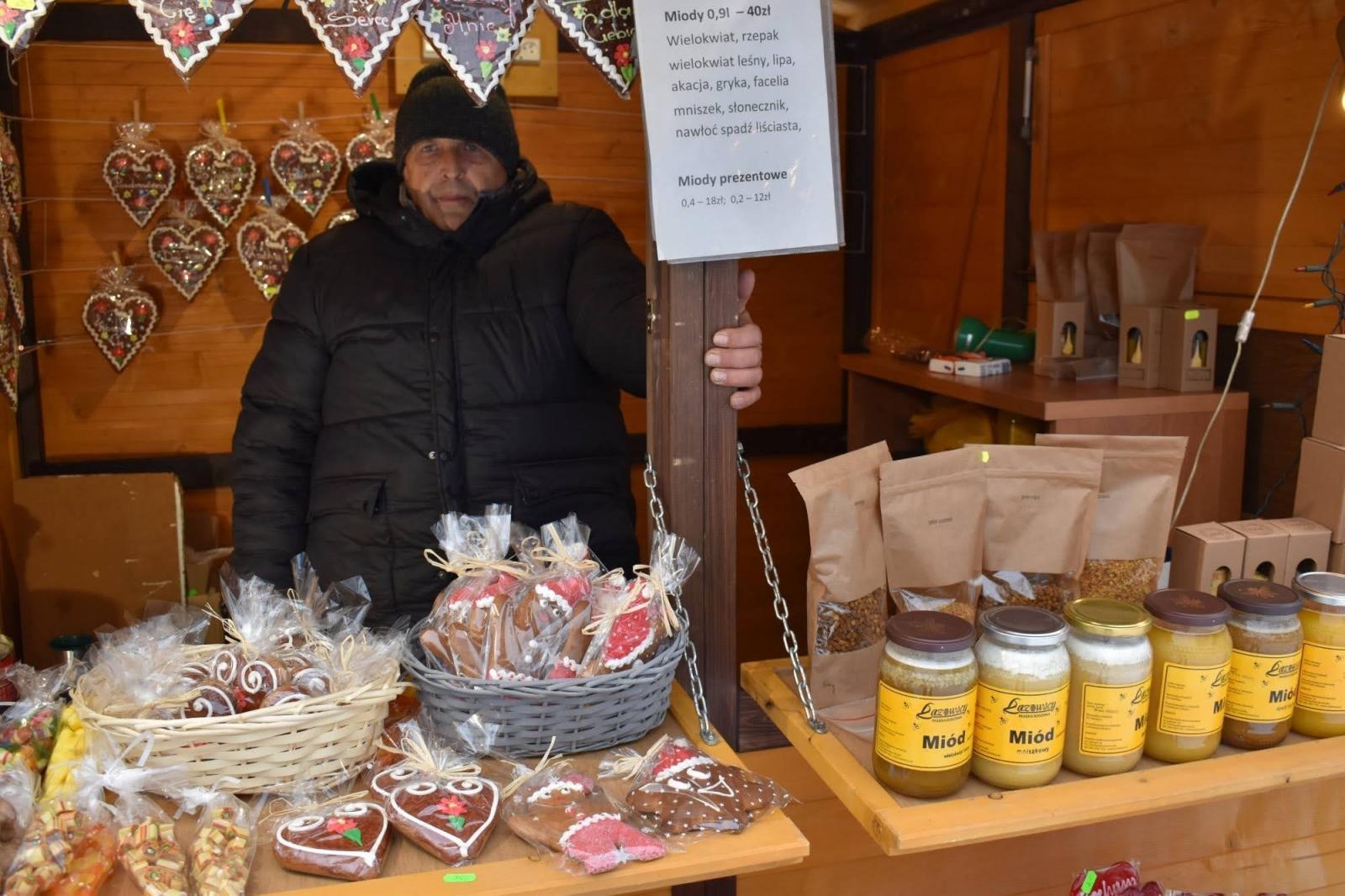 Zdjęcie w galerii na portalu naszraciborz.pl: Zamkowy jarmark 2022 - dzień pierwszy za nami [FOTO] wiadomości z regionu