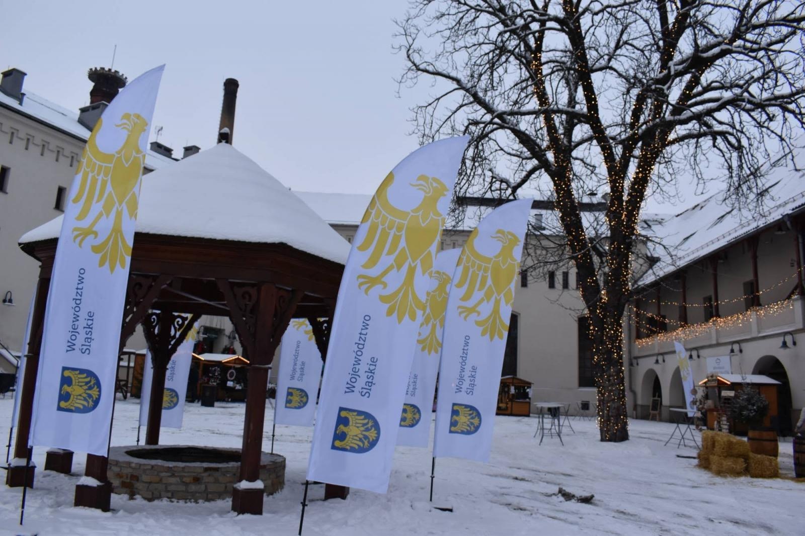 Zdjęcie w galerii na portalu naszraciborz.pl: Zamkowy jarmark 2022 - dzień pierwszy za nami [FOTO] wiadomości z regionu
