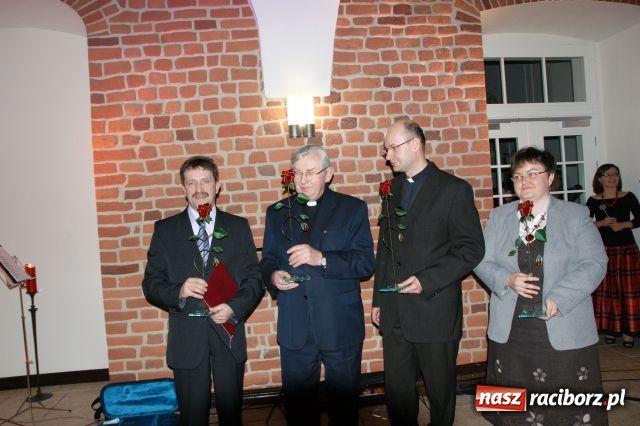 Zdjęcie w galerii na portalu naszraciborz.pl: Rudzki jarmark z Antykami wiadomości z regionu