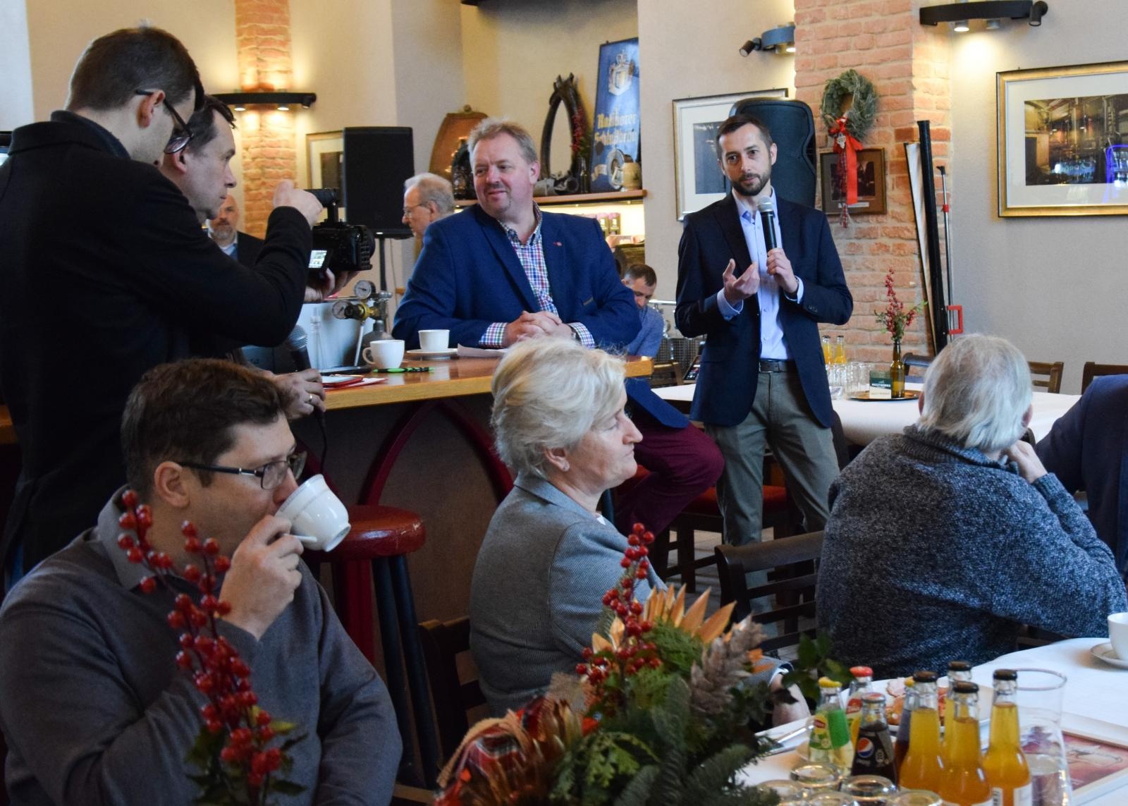 Zdjęcie w galerii na portalu naszraciborz.pl: Raciborscy przedsiębiorcy przy śniadaniu  rozmawiali o biznesie wiadomości z regionu