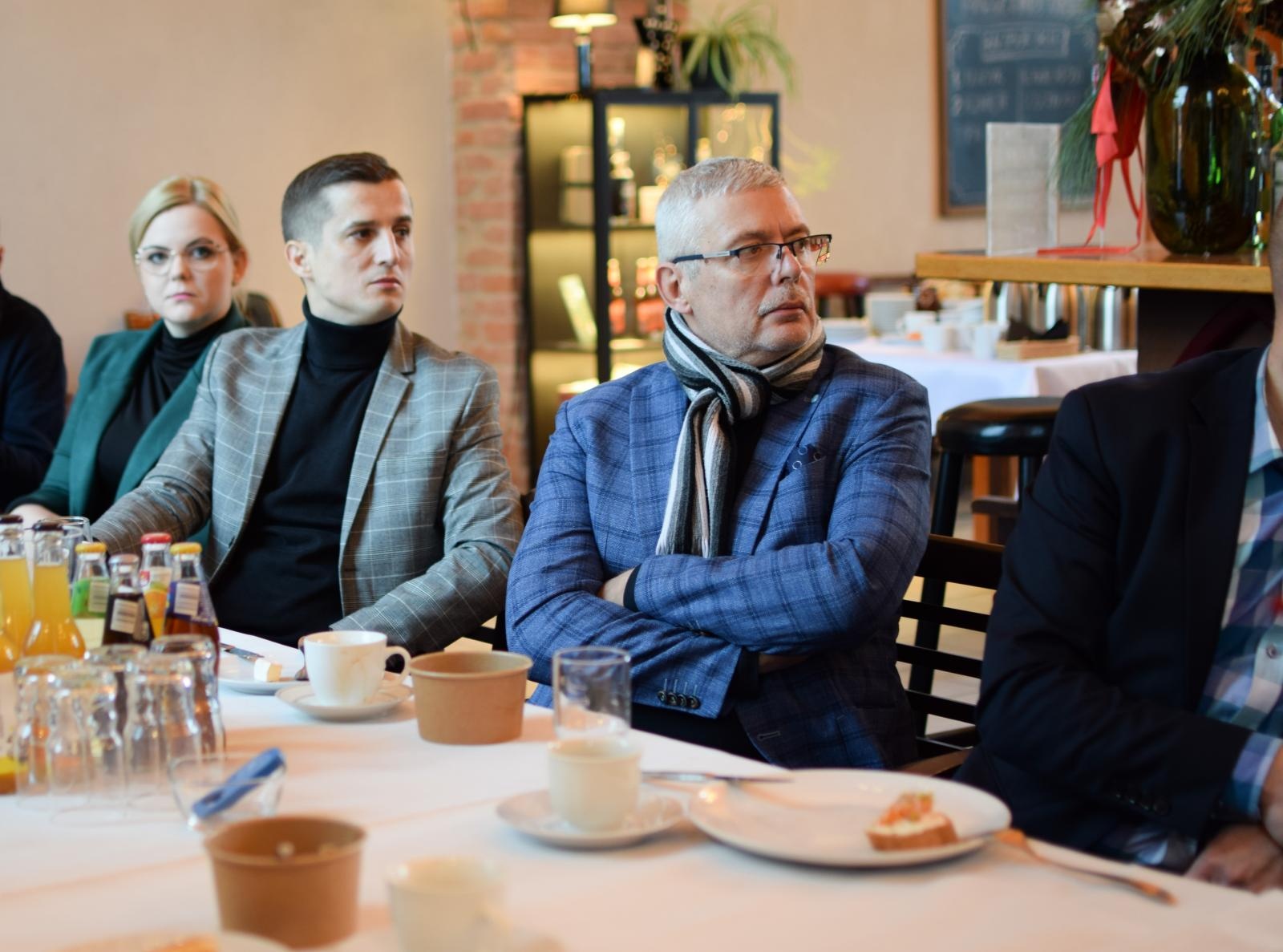 Zdjęcie w galerii na portalu naszraciborz.pl: Raciborscy przedsiębiorcy przy śniadaniu  rozmawiali o biznesie wiadomości z regionu