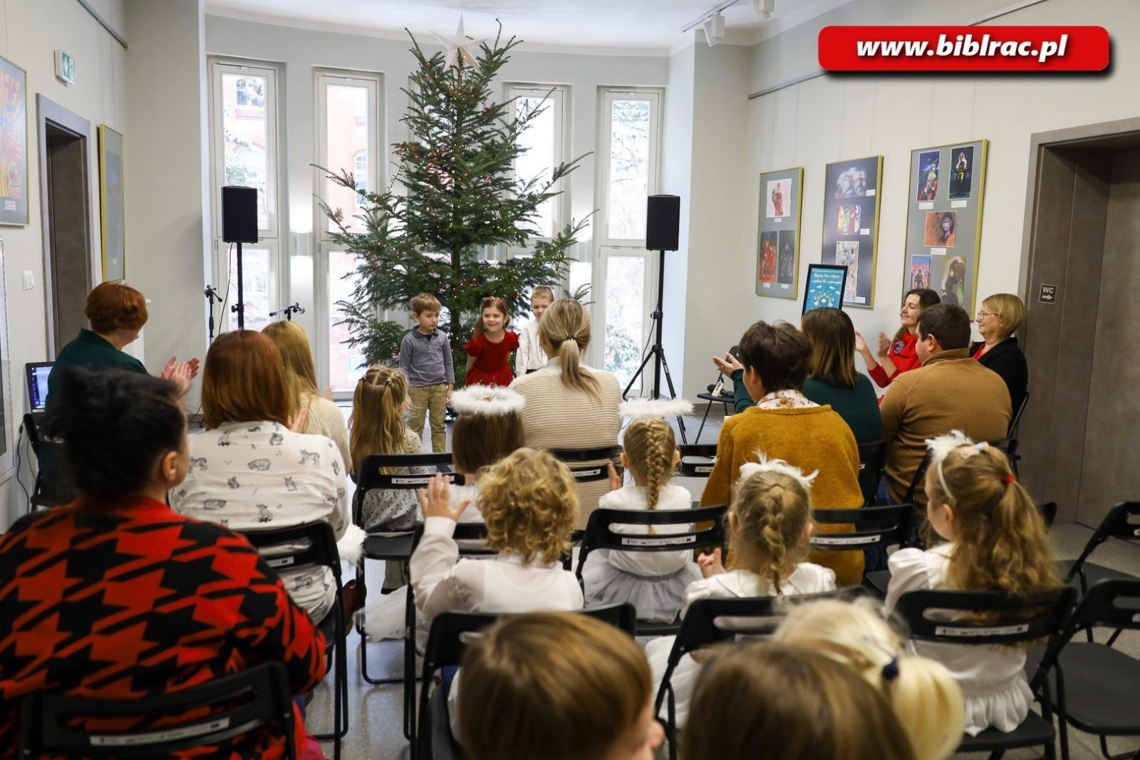 Zdjęcie w galerii na portalu naszraciborz.pl: Wszyscy Pana witajcie - przegląd kolęd na Kasprowicza [FOTO i WIDEO] wiadomości z regionu