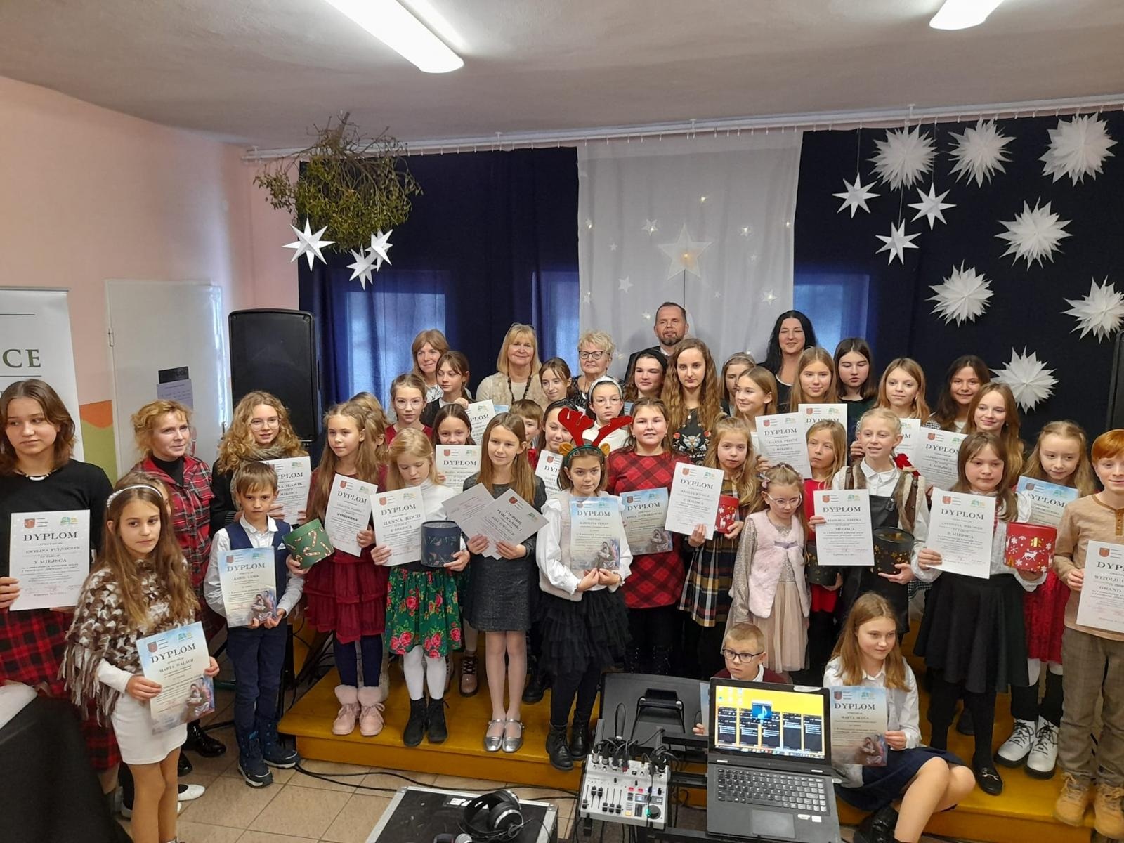 Zdjęcie w galerii na portalu naszraciborz.pl: Wojnowicki konkurs kolęd i pastorałek wiadomości z regionu