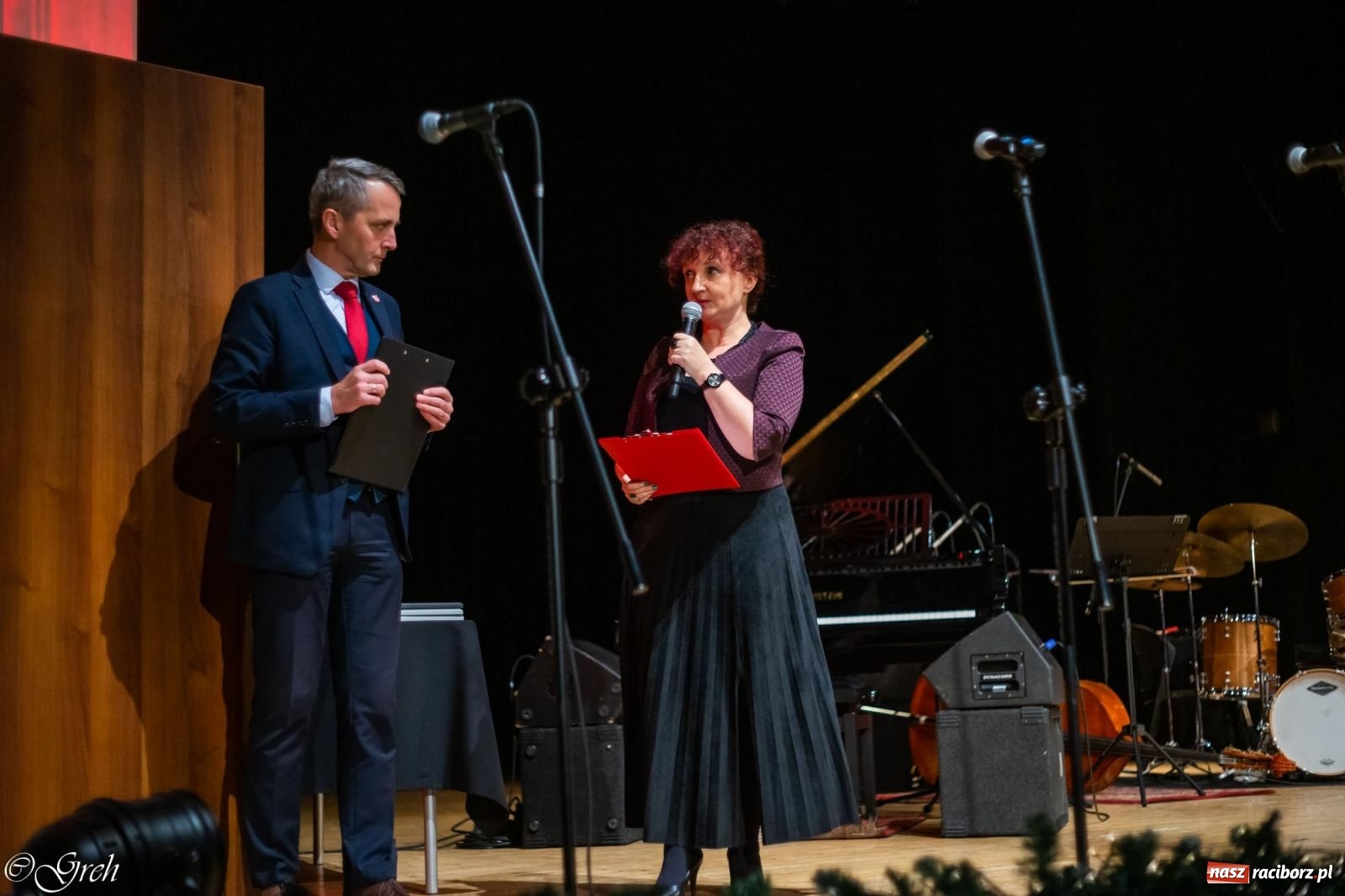Zdjęcie w galerii na portalu naszraciborz.pl: W RCK wręczono nagrody w dziedzinie kultury i wolontariatu [FOTO i WIDEO] wiadomości z regionu