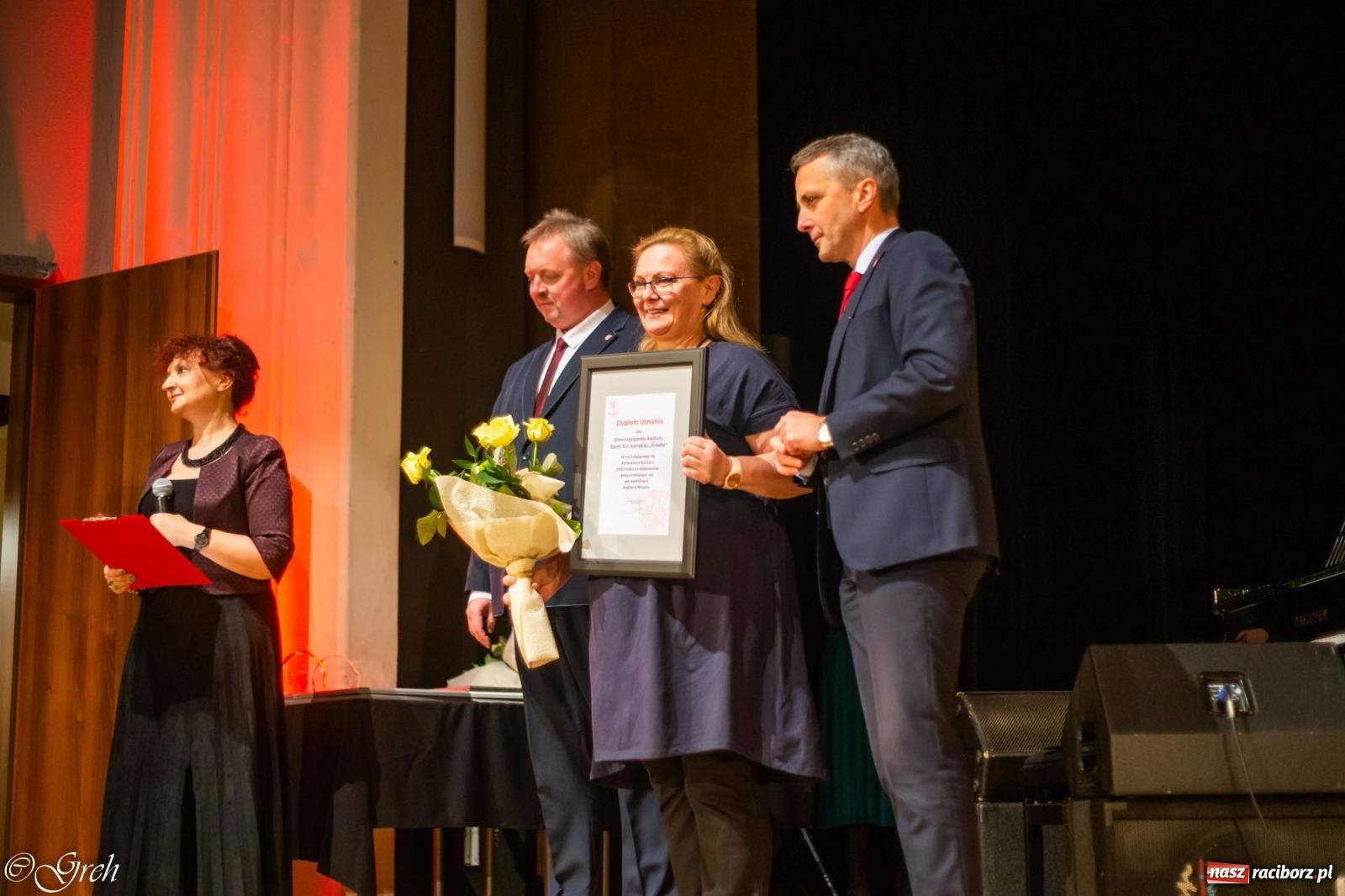 Zdjęcie w galerii na portalu naszraciborz.pl: W RCK wręczono nagrody w dziedzinie kultury i wolontariatu [FOTO i WIDEO] wiadomości z regionu