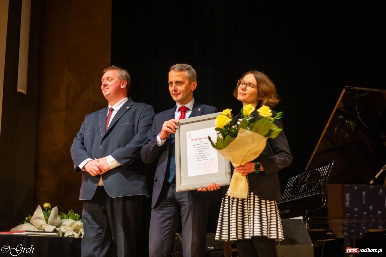 Zdjęcie w galerii na portalu naszraciborz.pl: W RCK wręczono nagrody w dziedzinie kultury i wolontariatu [FOTO i WIDEO] wiadomości z regionu