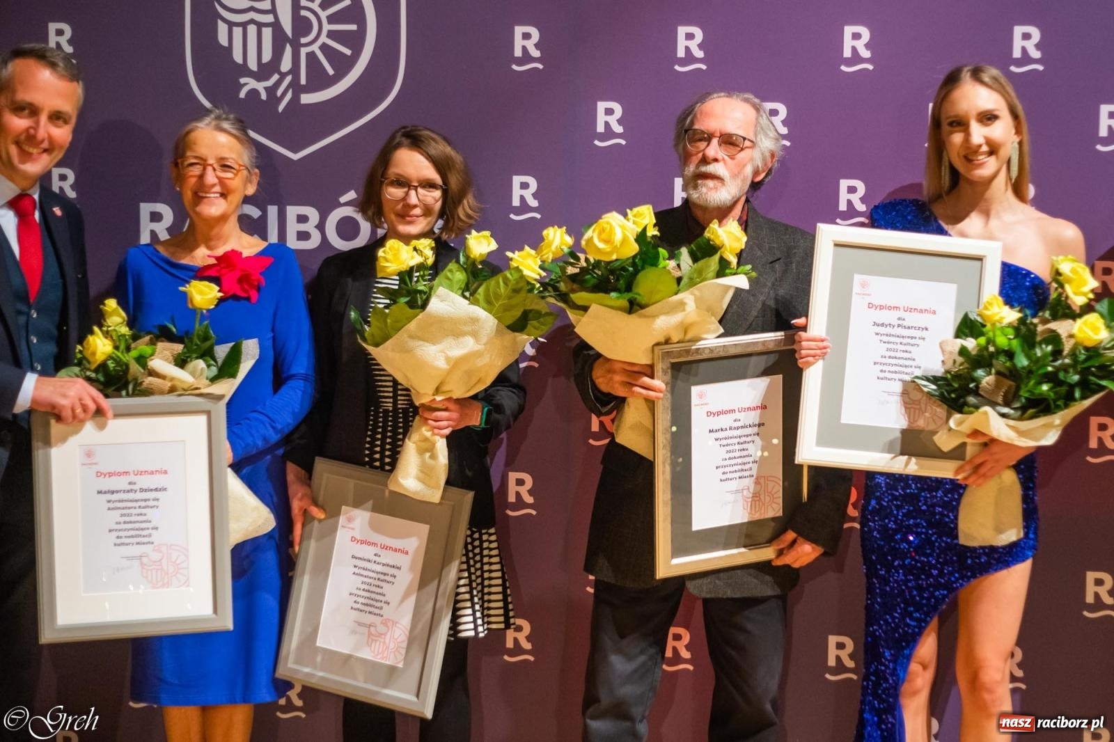 Zdjęcie w galerii na portalu naszraciborz.pl: W RCK wręczono nagrody w dziedzinie kultury i wolontariatu [FOTO i WIDEO] wiadomości z regionu