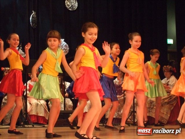 Zdjęcie w galerii na portalu naszraciborz.pl: Źródło wytańczyło Kopciuszka wiadomości z regionu