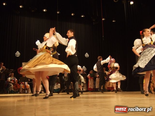 Zdjęcie w galerii na portalu naszraciborz.pl: Źródło wytańczyło Kopciuszka wiadomości z regionu