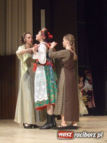 Zdjęcie w galerii na portalu naszraciborz.pl: Źródło wytańczyło Kopciuszka wiadomości z regionu