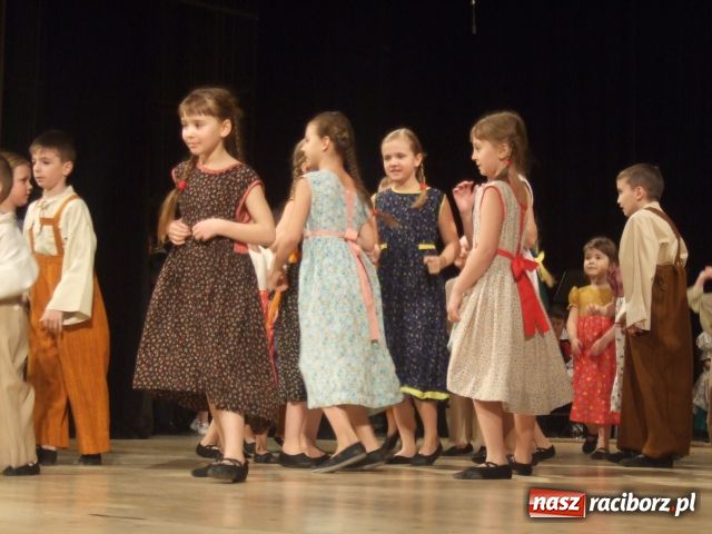 Zdjęcie w galerii na portalu naszraciborz.pl: Źródło wytańczyło Kopciuszka wiadomości z regionu