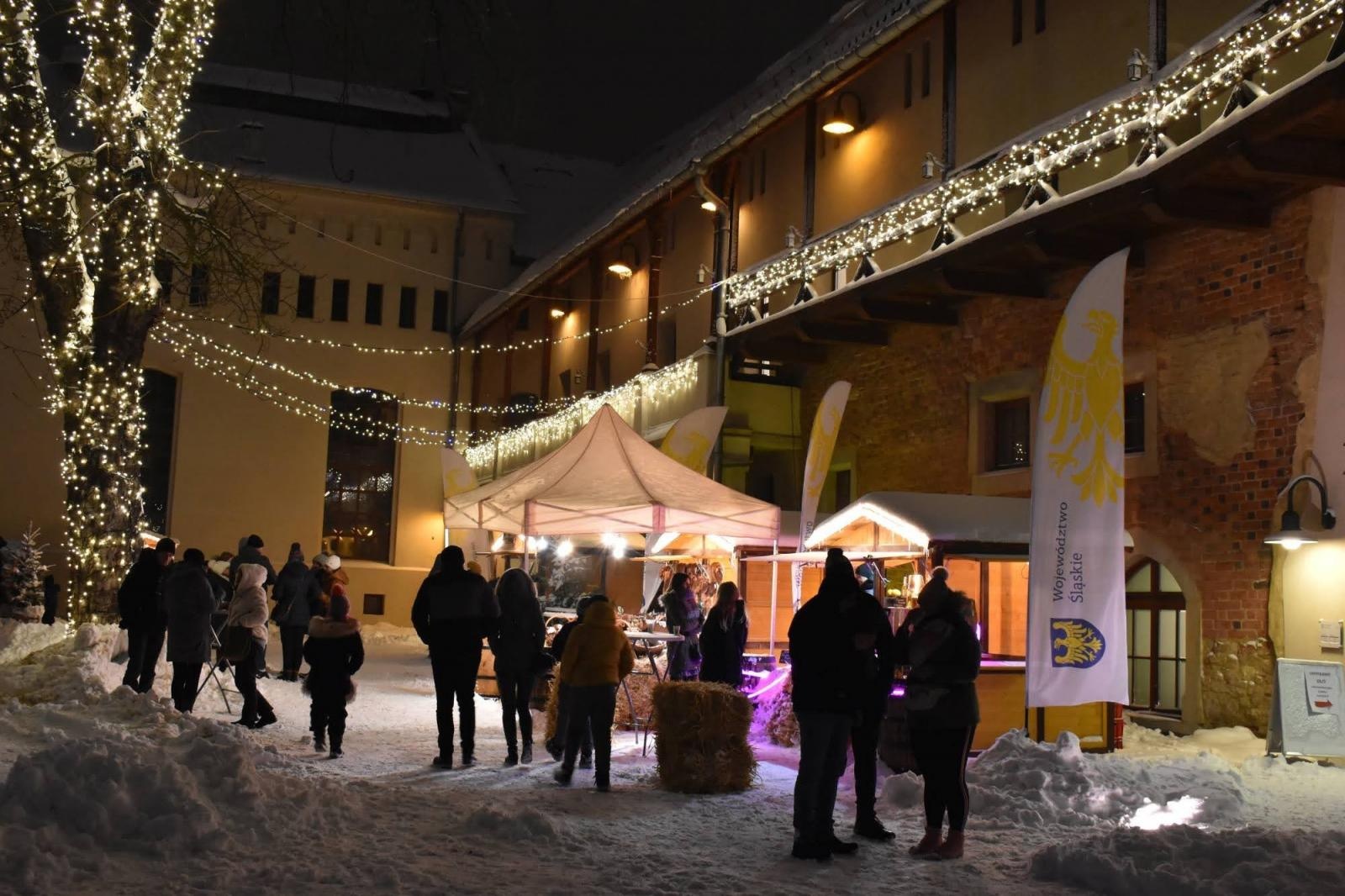 Zdjęcie w galerii na portalu naszraciborz.pl: Jarmark górnej Odry na raciborskim zamku - dzień drugi wiadomości z regionu