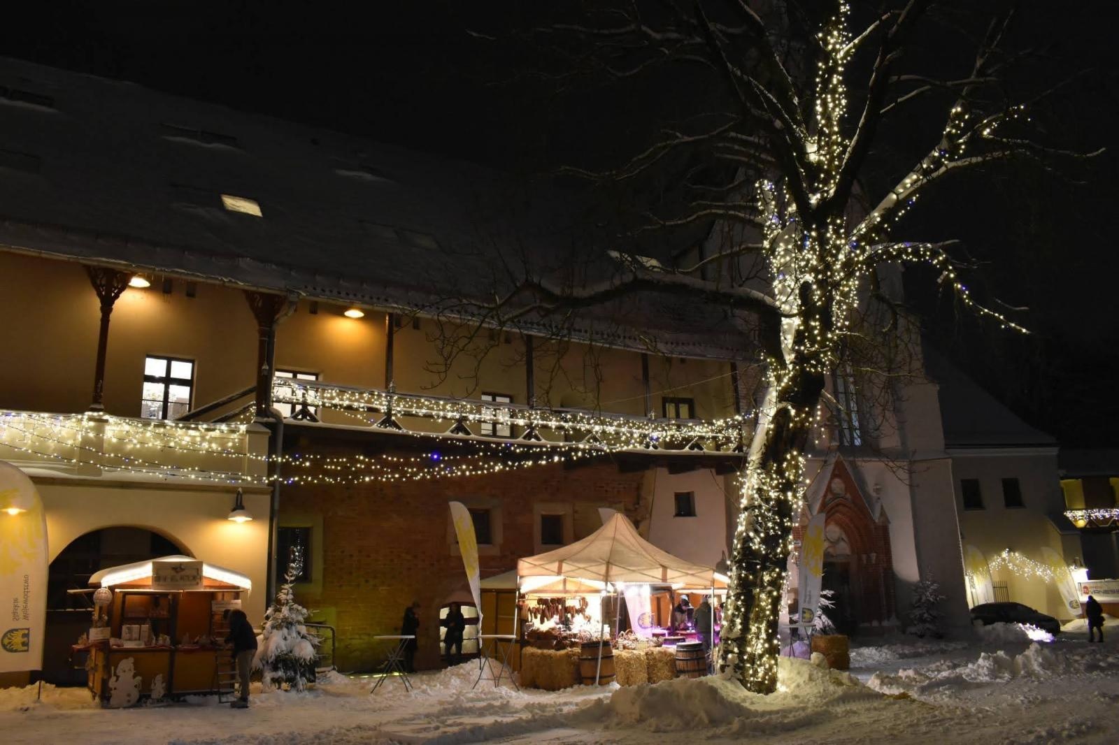 Zdjęcie w galerii na portalu naszraciborz.pl: Jarmark górnej Odry na raciborskim zamku - dzień drugi wiadomości z regionu