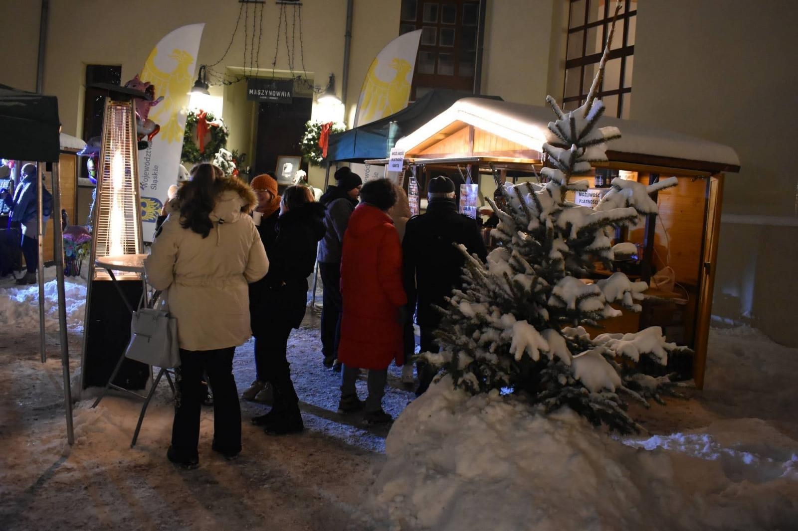 Zdjęcie w galerii na portalu naszraciborz.pl: Jarmark górnej Odry na raciborskim zamku - dzień drugi wiadomości z regionu