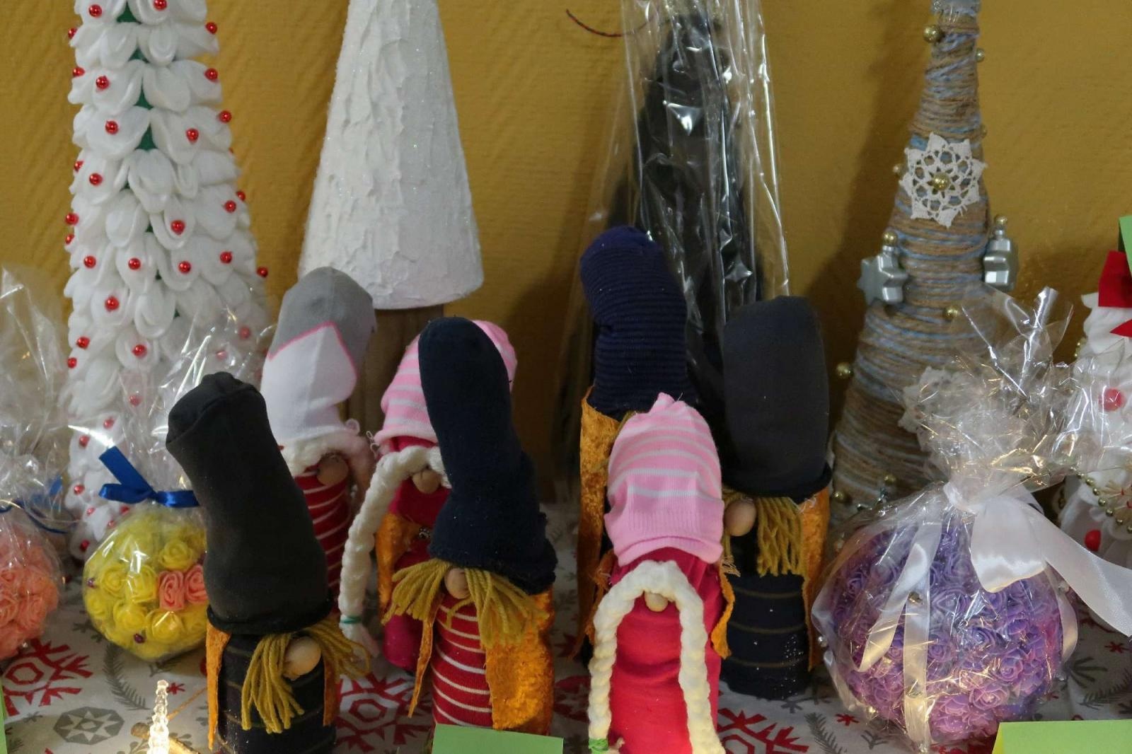 Zdjęcie w galerii na portalu naszraciborz.pl: Przedświąteczny kiermasz i występy uczniów ZSP3 na Płoni wiadomości z regionu