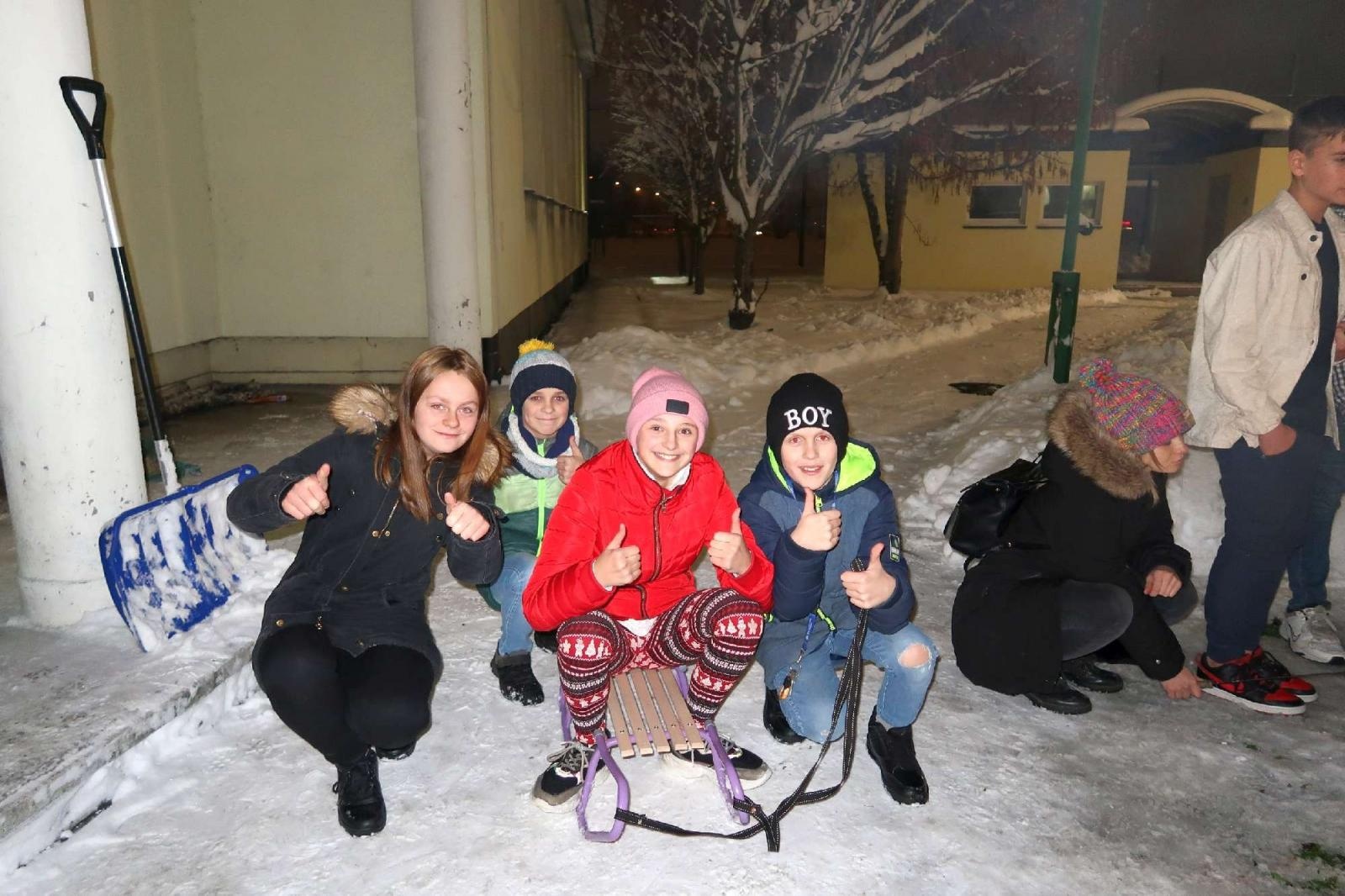 Zdjęcie w galerii na portalu naszraciborz.pl: Przedświąteczny kiermasz i występy uczniów ZSP3 na Płoni wiadomości z regionu