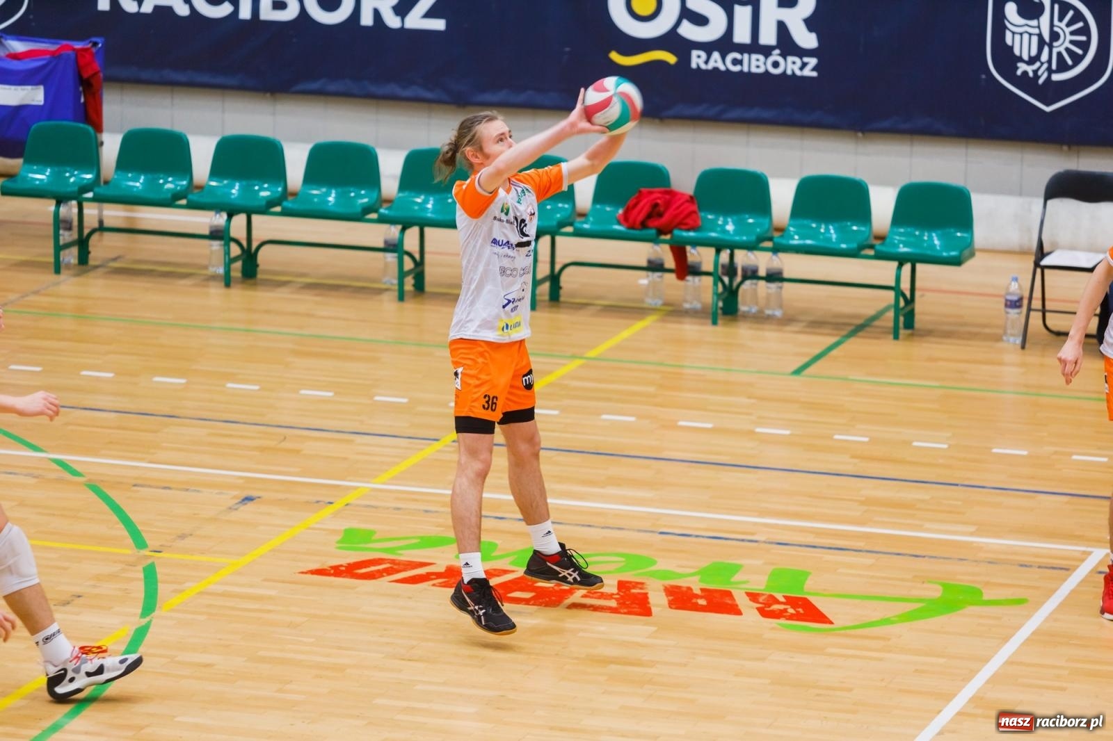 Zdjęcie w galerii na portalu naszraciborz.pl: Zimny prysznic w pierwszym secie, a potem z górki [FOTO] wiadomości z regionu