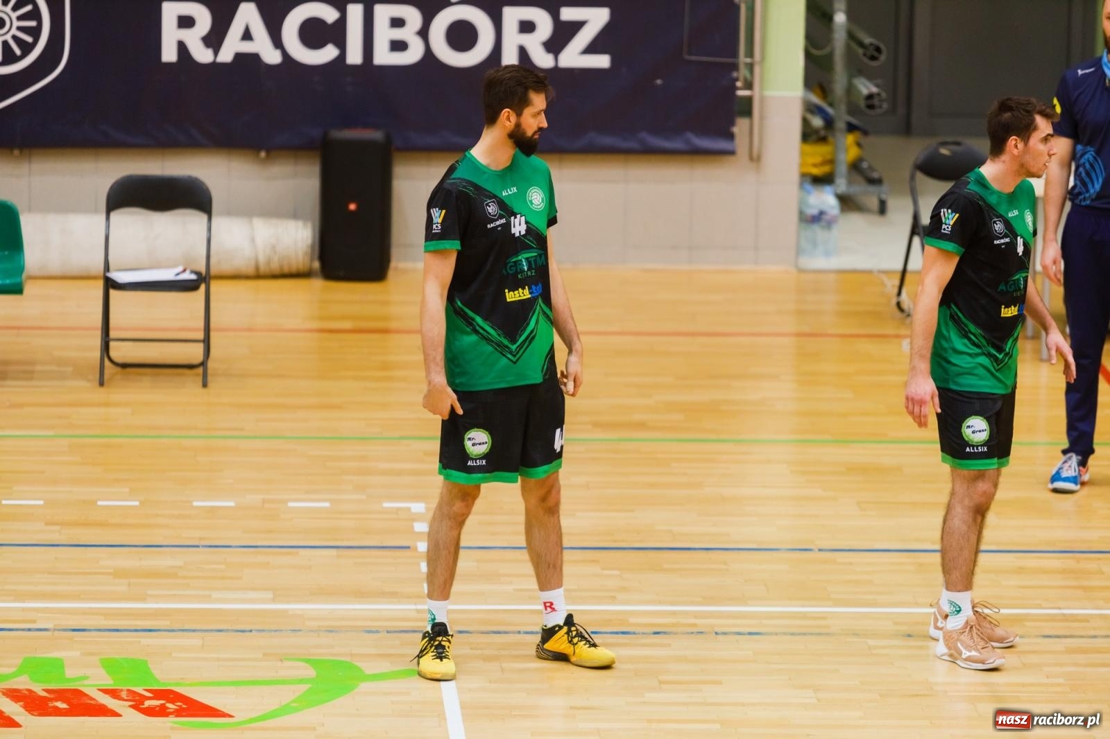 Zdjęcie w galerii na portalu naszraciborz.pl: Zimny prysznic w pierwszym secie, a potem z górki [FOTO] wiadomości z regionu