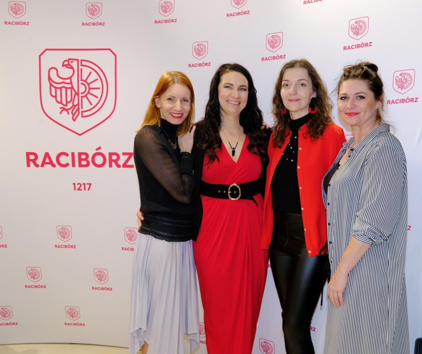 Zdjęcie w galerii na portalu naszraciborz.pl: Raciborska SOWA ma już roczek wiadomości z regionu