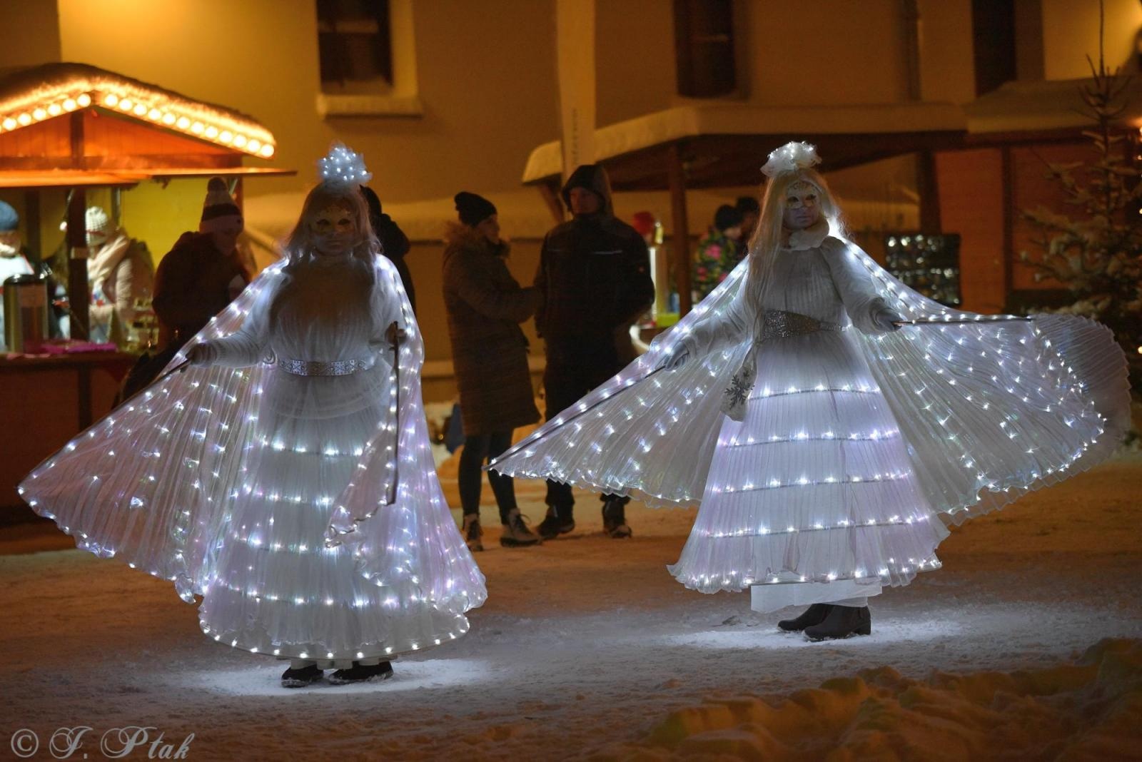 Zdjęcie w galerii na portalu naszraciborz.pl: Sobotni zamkowy jarmark ze śpiewem i folklorem wiadomości z regionu