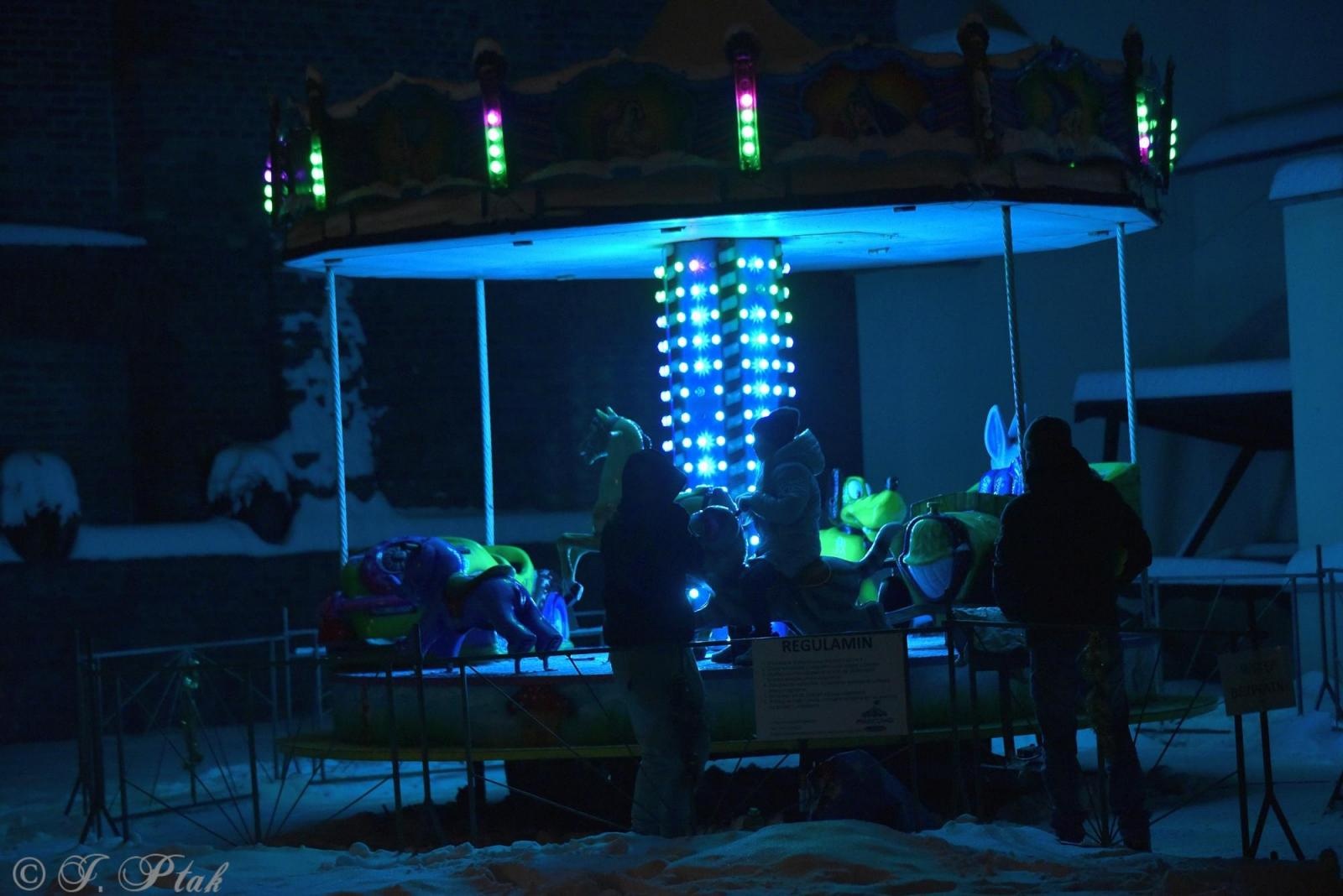 Zdjęcie w galerii na portalu naszraciborz.pl: Sobotni zamkowy jarmark ze śpiewem i folklorem wiadomości z regionu