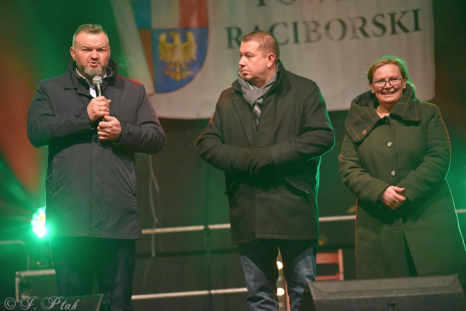 Zdjęcie w galerii na portalu naszraciborz.pl: Sobotni zamkowy jarmark ze śpiewem i folklorem wiadomości z regionu