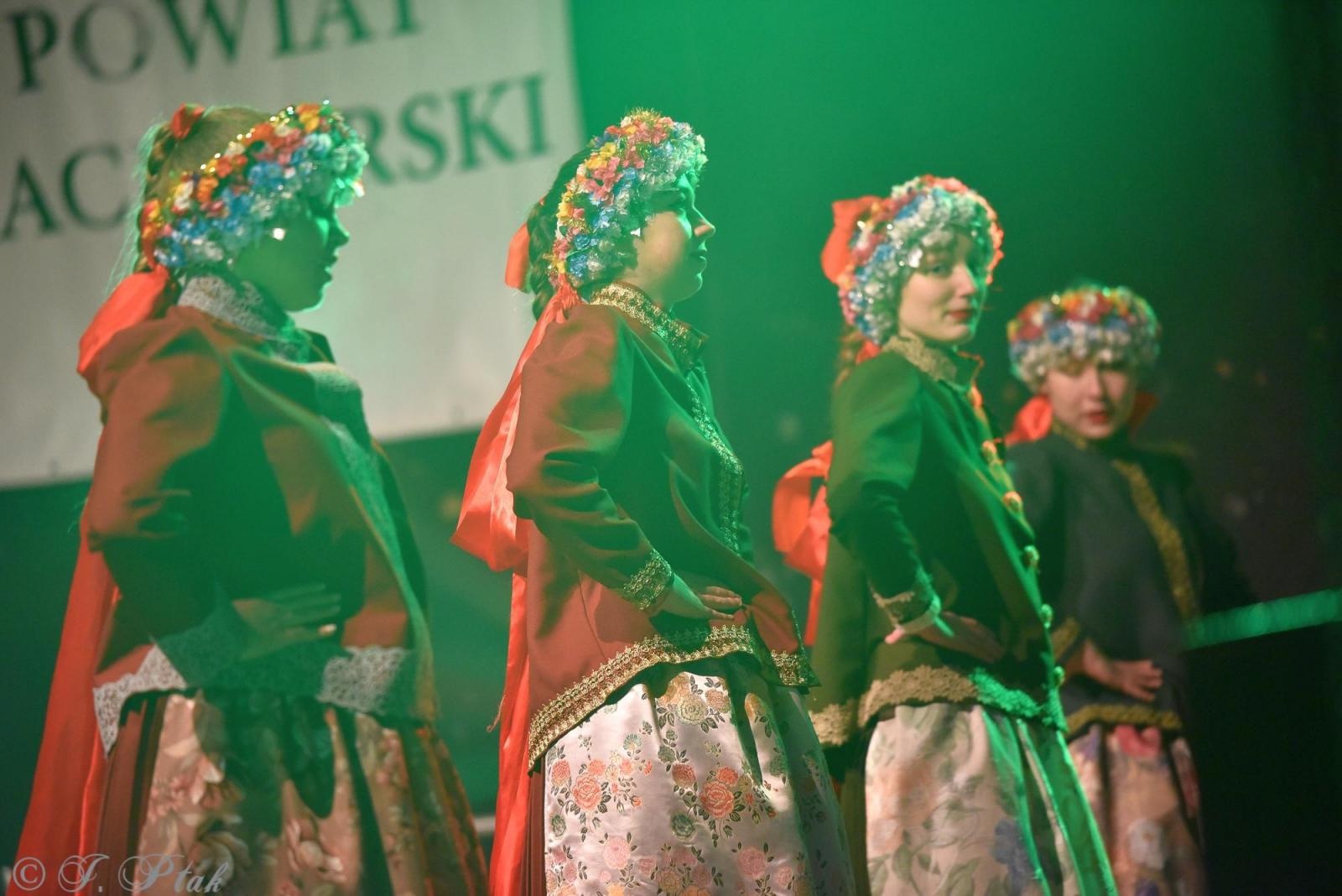 Zdjęcie w galerii na portalu naszraciborz.pl: Sobotni zamkowy jarmark ze śpiewem i folklorem wiadomości z regionu