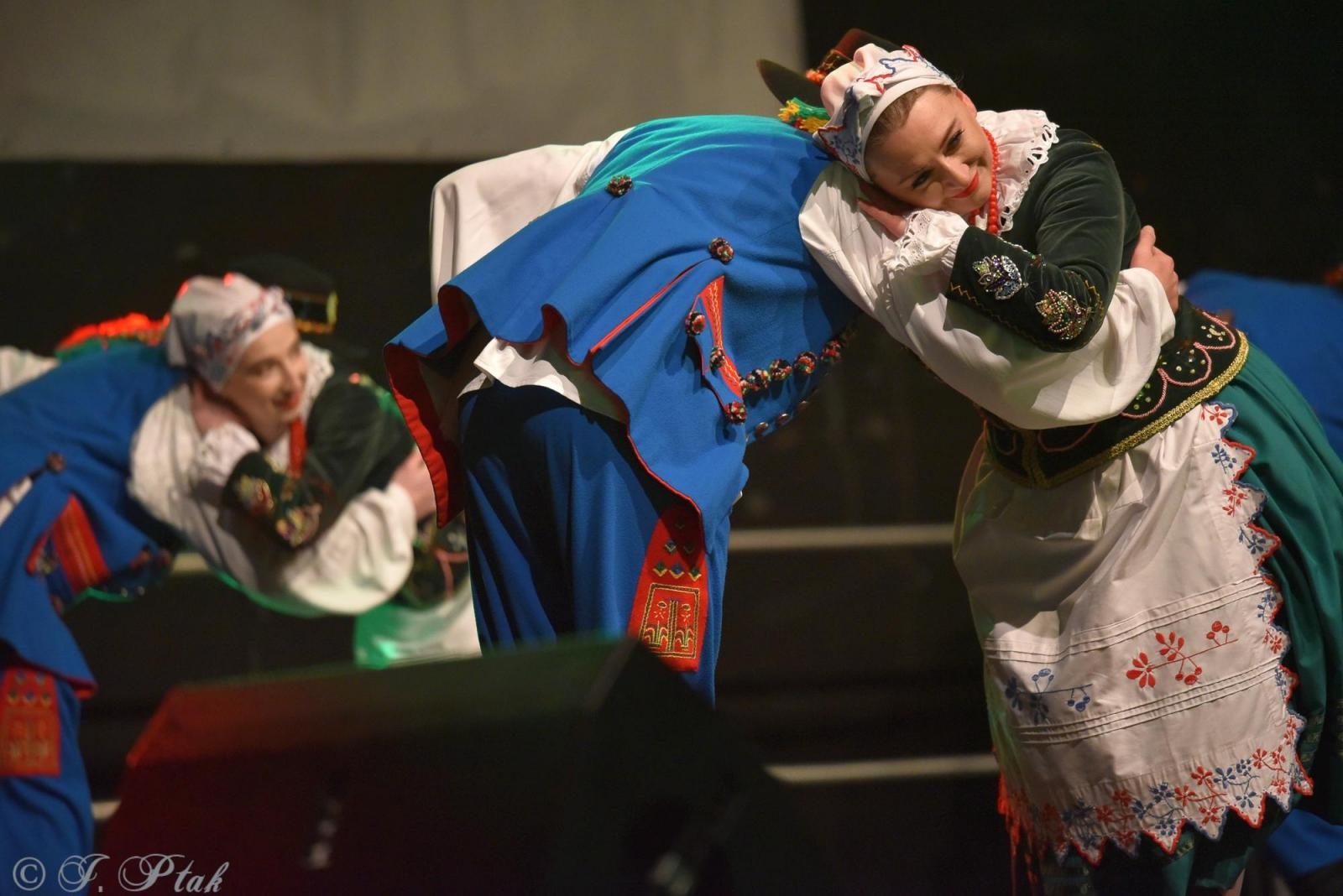 Zdjęcie w galerii na portalu naszraciborz.pl: Sobotni zamkowy jarmark ze śpiewem i folklorem wiadomości z regionu