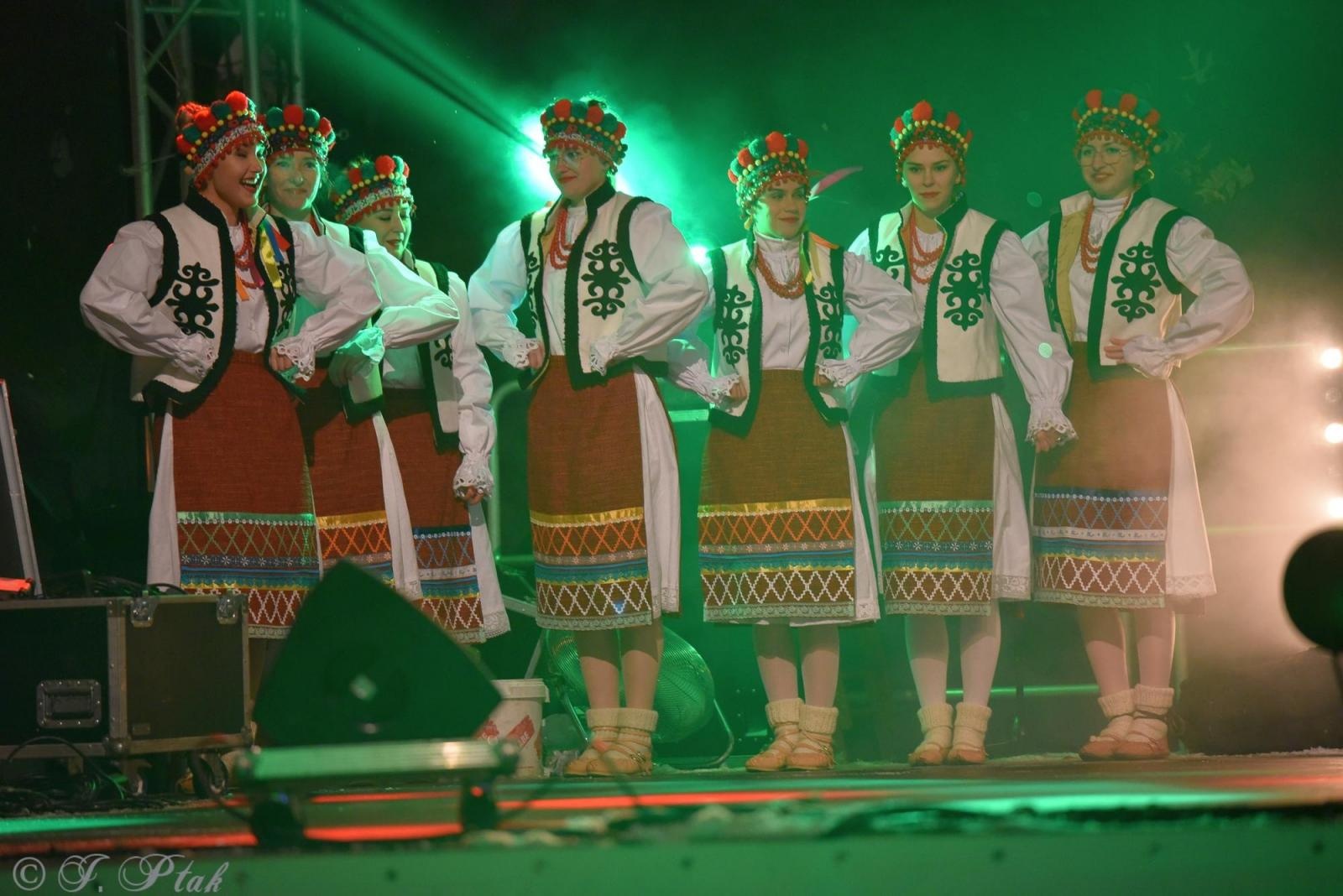 Zdjęcie w galerii na portalu naszraciborz.pl: Sobotni zamkowy jarmark ze śpiewem i folklorem wiadomości z regionu