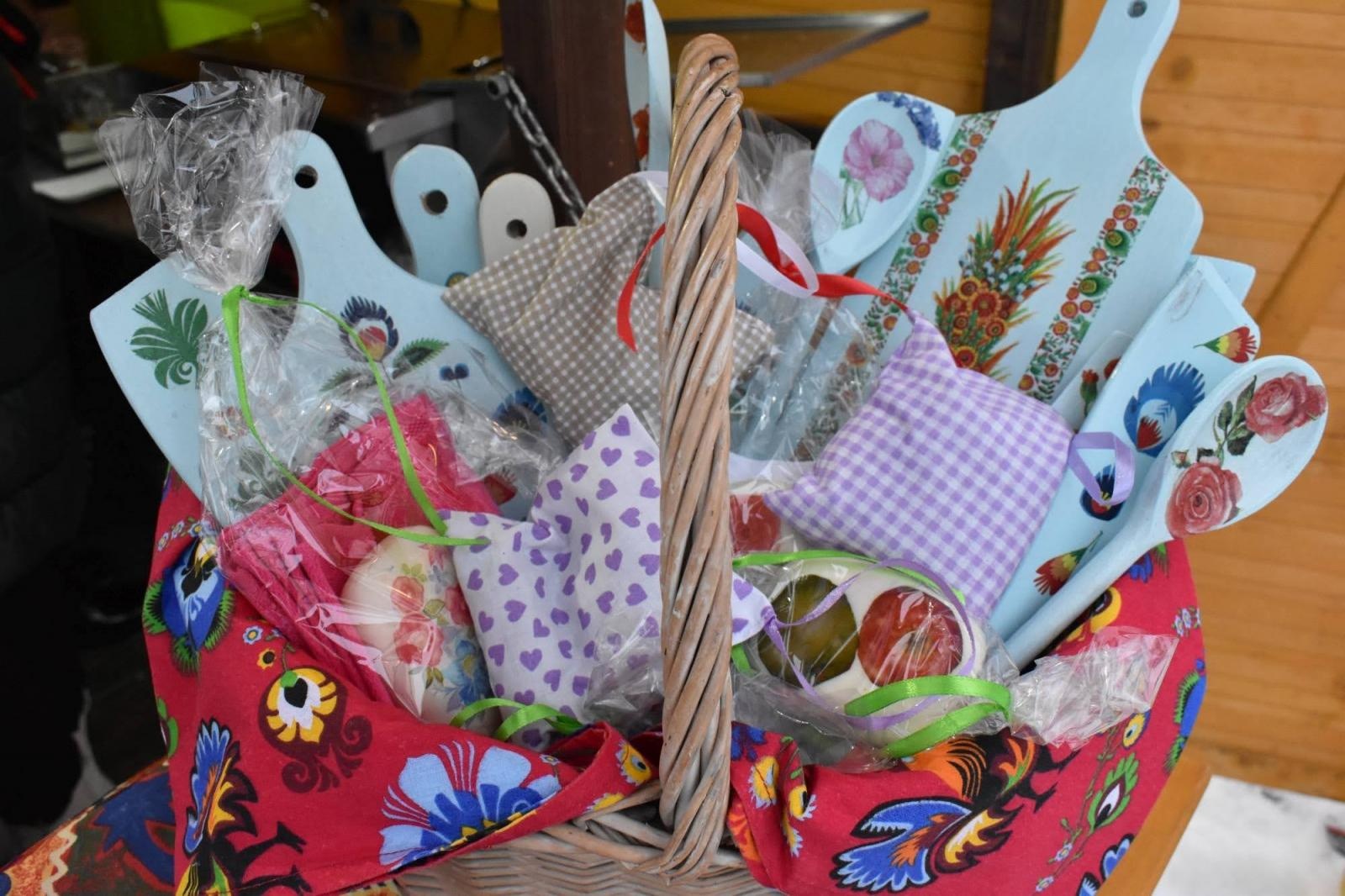 Zdjęcie w galerii na portalu naszraciborz.pl: Sobotni zamkowy jarmark ze śpiewem i folklorem wiadomości z regionu