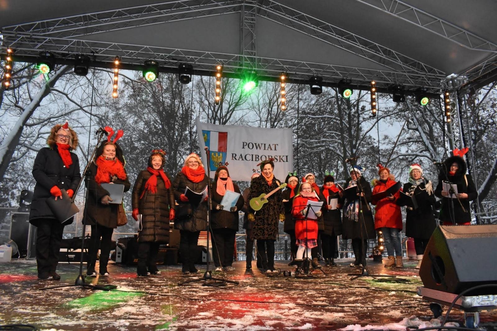 Zdjęcie w galerii na portalu naszraciborz.pl: Sobotni zamkowy jarmark ze śpiewem i folklorem wiadomości z regionu