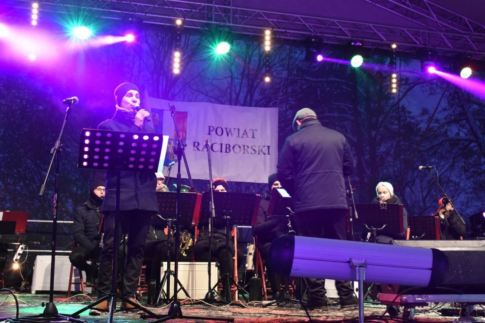 Zdjęcie w galerii na portalu naszraciborz.pl: Sobotni zamkowy jarmark ze śpiewem i folklorem wiadomości z regionu