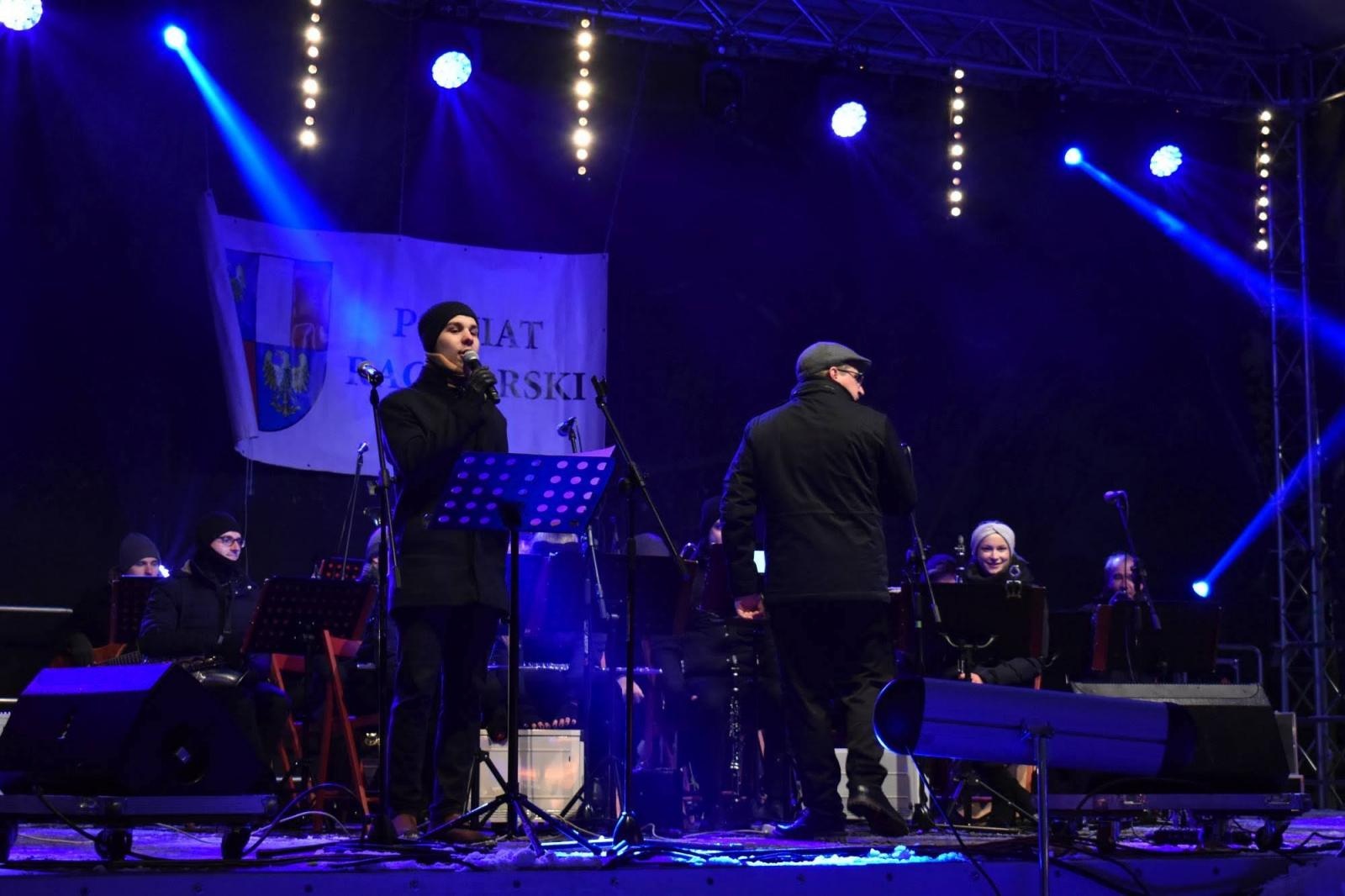 Zdjęcie w galerii na portalu naszraciborz.pl: Sobotni zamkowy jarmark ze śpiewem i folklorem wiadomości z regionu