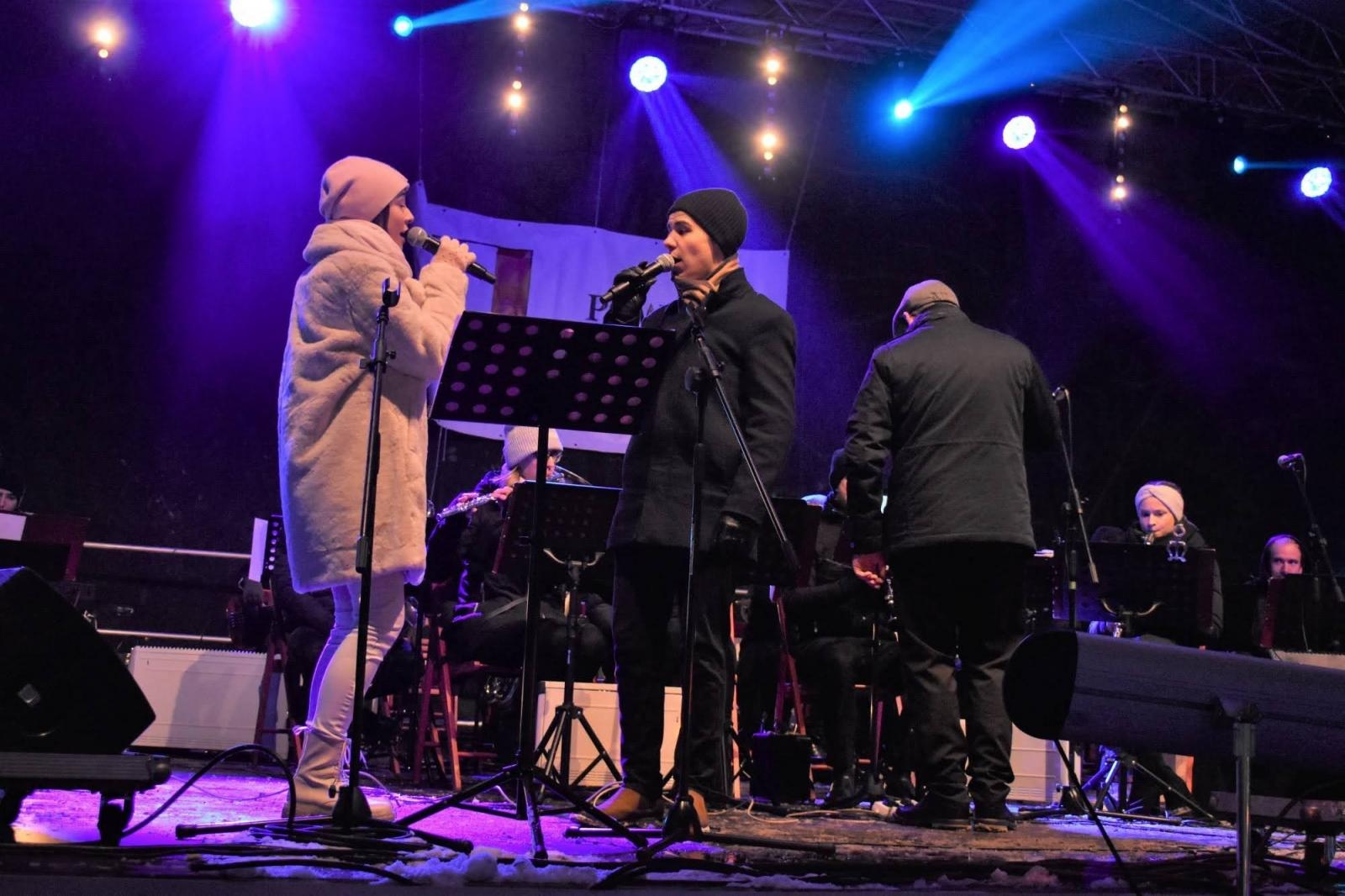 Zdjęcie w galerii na portalu naszraciborz.pl: Sobotni zamkowy jarmark ze śpiewem i folklorem wiadomości z regionu