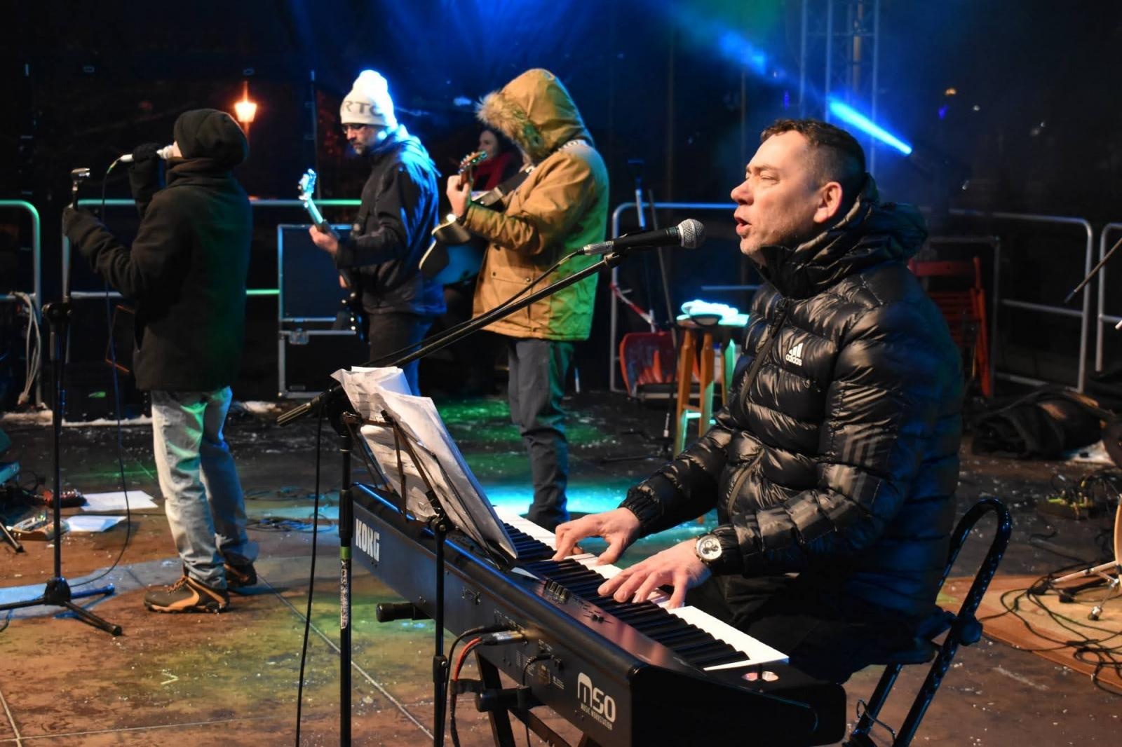 Zdjęcie w galerii na portalu naszraciborz.pl: Sobotni zamkowy jarmark ze śpiewem i folklorem wiadomości z regionu