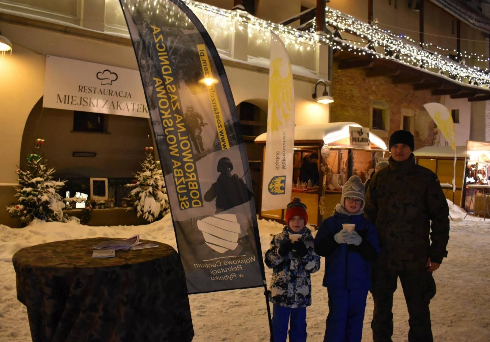 Zdjęcie w galerii na portalu naszraciborz.pl: Sobotni zamkowy jarmark ze śpiewem i folklorem wiadomości z regionu