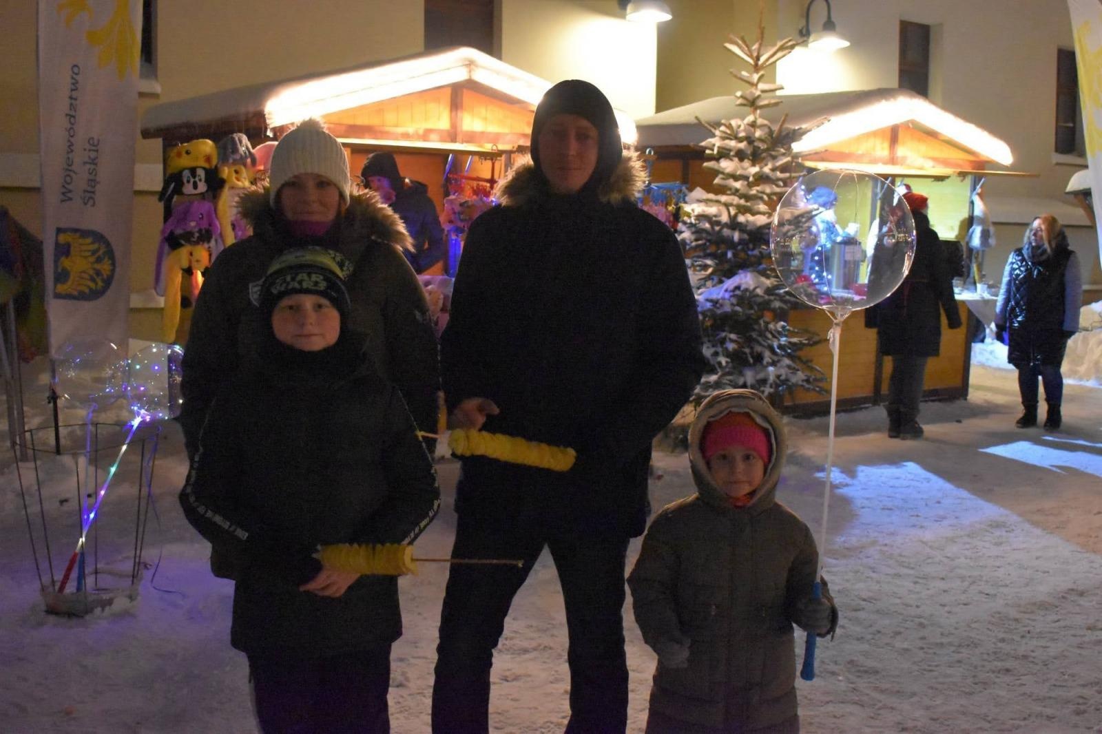 Zdjęcie w galerii na portalu naszraciborz.pl: Sobotni zamkowy jarmark ze śpiewem i folklorem wiadomości z regionu
