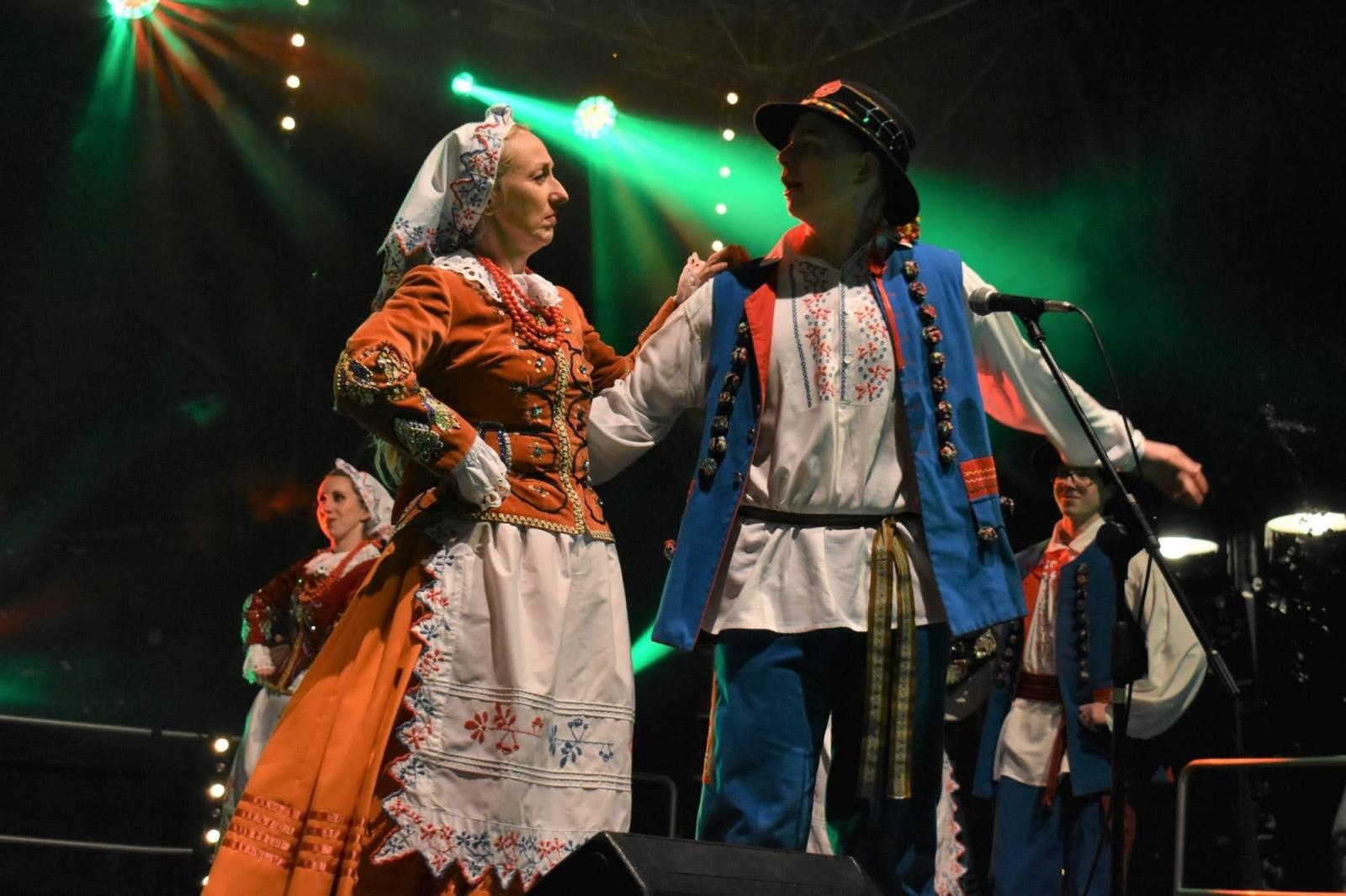 Zdjęcie w galerii na portalu naszraciborz.pl: Sobotni zamkowy jarmark ze śpiewem i folklorem wiadomości z regionu