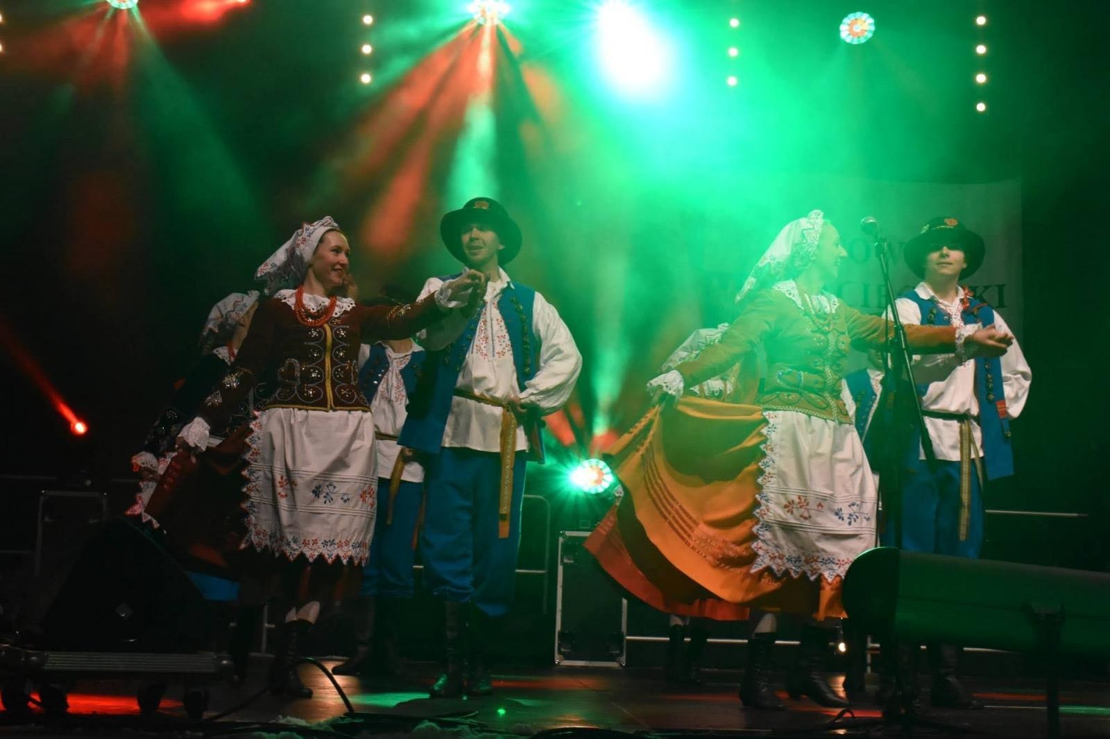 Zdjęcie w galerii na portalu naszraciborz.pl: Sobotni zamkowy jarmark ze śpiewem i folklorem wiadomości z regionu