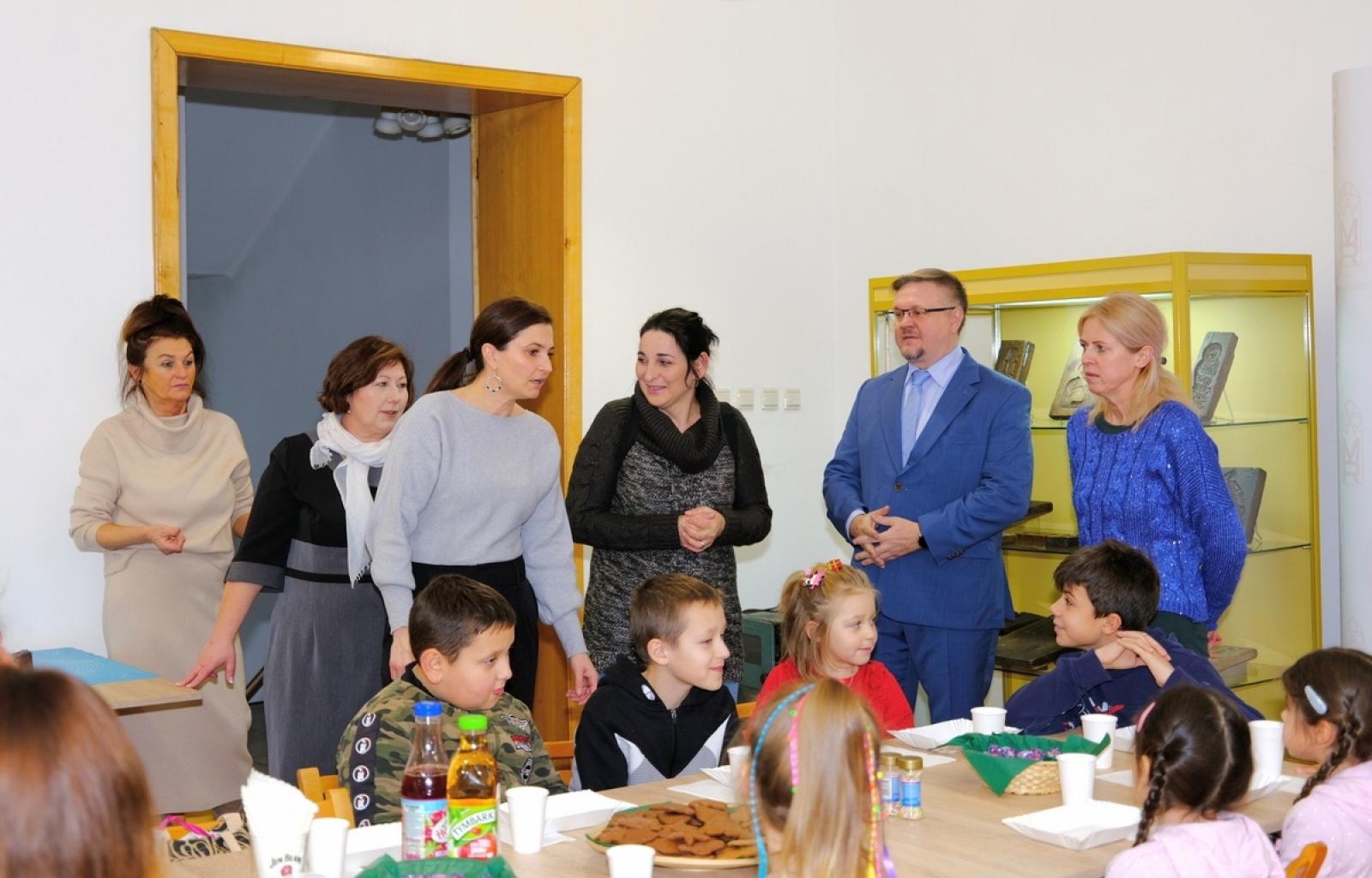 Zdjęcie w galerii na portalu naszraciborz.pl: Muzeum zorganizowało warsztaty piernikarskie wiadomości z regionu