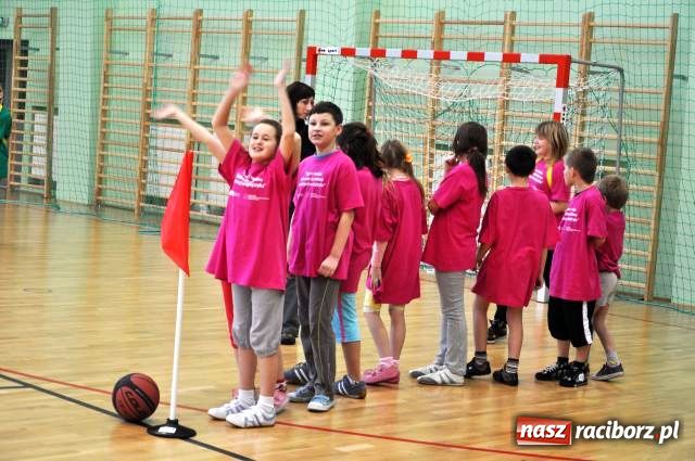 Zdjęcie w galerii na portalu naszraciborz.pl: Rywalizacji towarzyszył pokaz potraw wiadomości z regionu