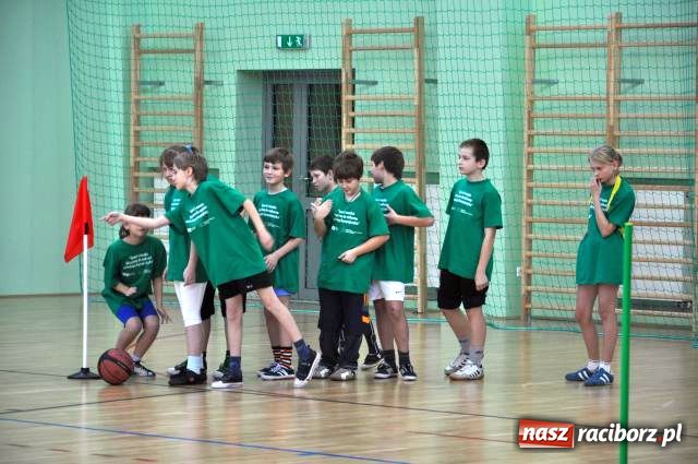 Zdjęcie w galerii na portalu naszraciborz.pl: Rywalizacji towarzyszył pokaz potraw wiadomości z regionu