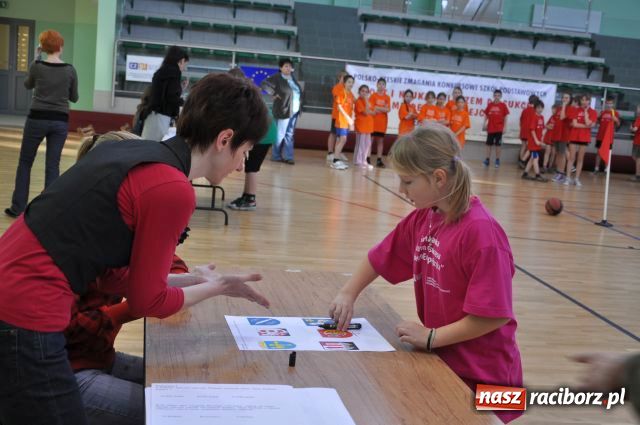 Zdjęcie w galerii na portalu naszraciborz.pl: Rywalizacji towarzyszył pokaz potraw wiadomości z regionu