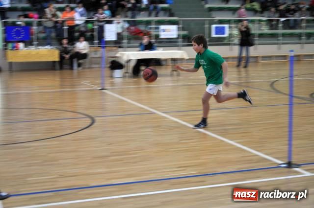 Zdjęcie w galerii na portalu naszraciborz.pl: Rywalizacji towarzyszył pokaz potraw wiadomości z regionu