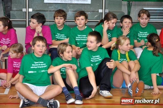 Zdjęcie w galerii na portalu naszraciborz.pl: Rywalizacji towarzyszył pokaz potraw wiadomości z regionu