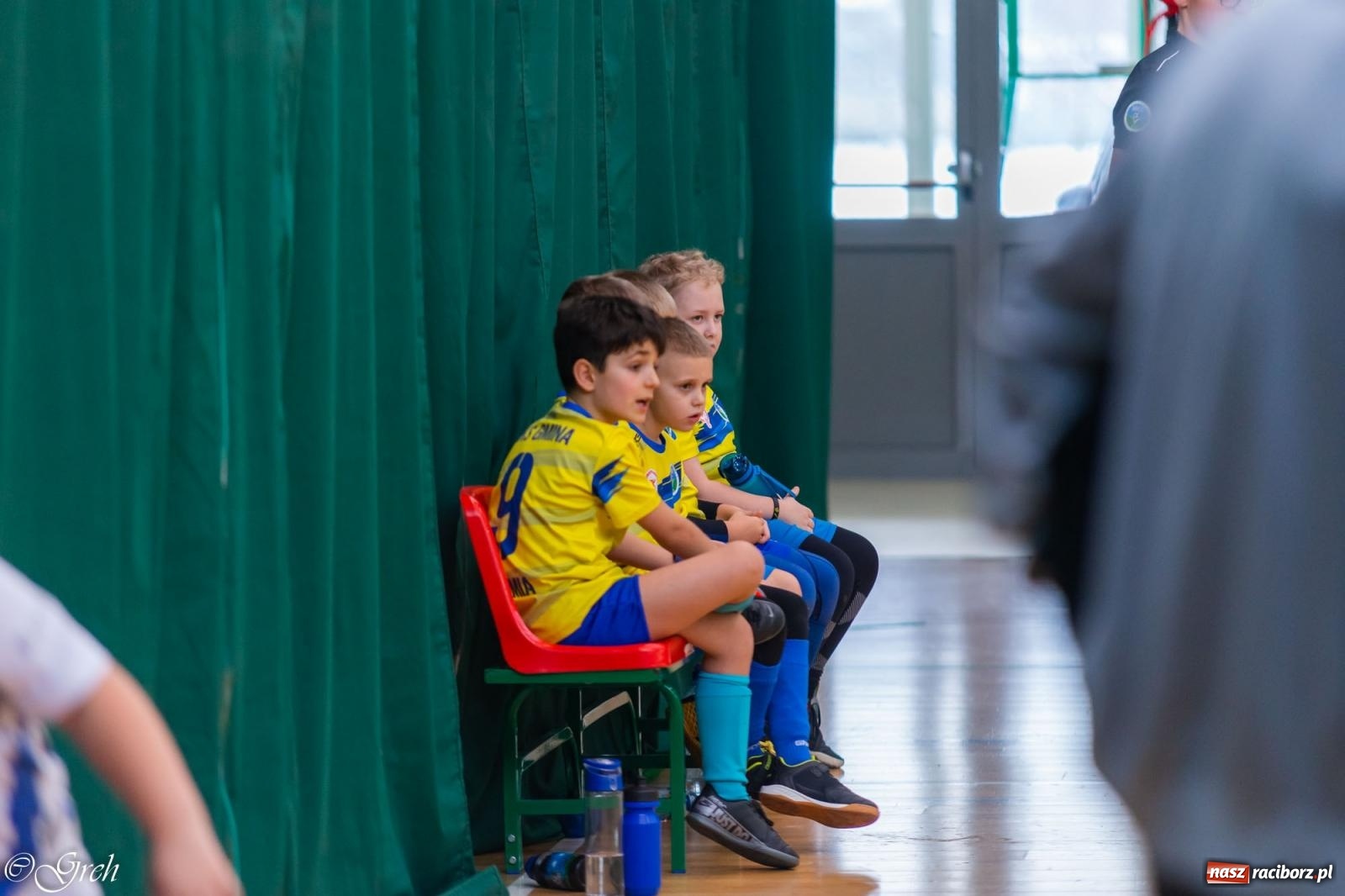 Zdjęcie w galerii na portalu naszraciborz.pl: Świąteczne zmagania piłkarskie w hali OSiR [FOTO i WIDEO] wiadomości z regionu